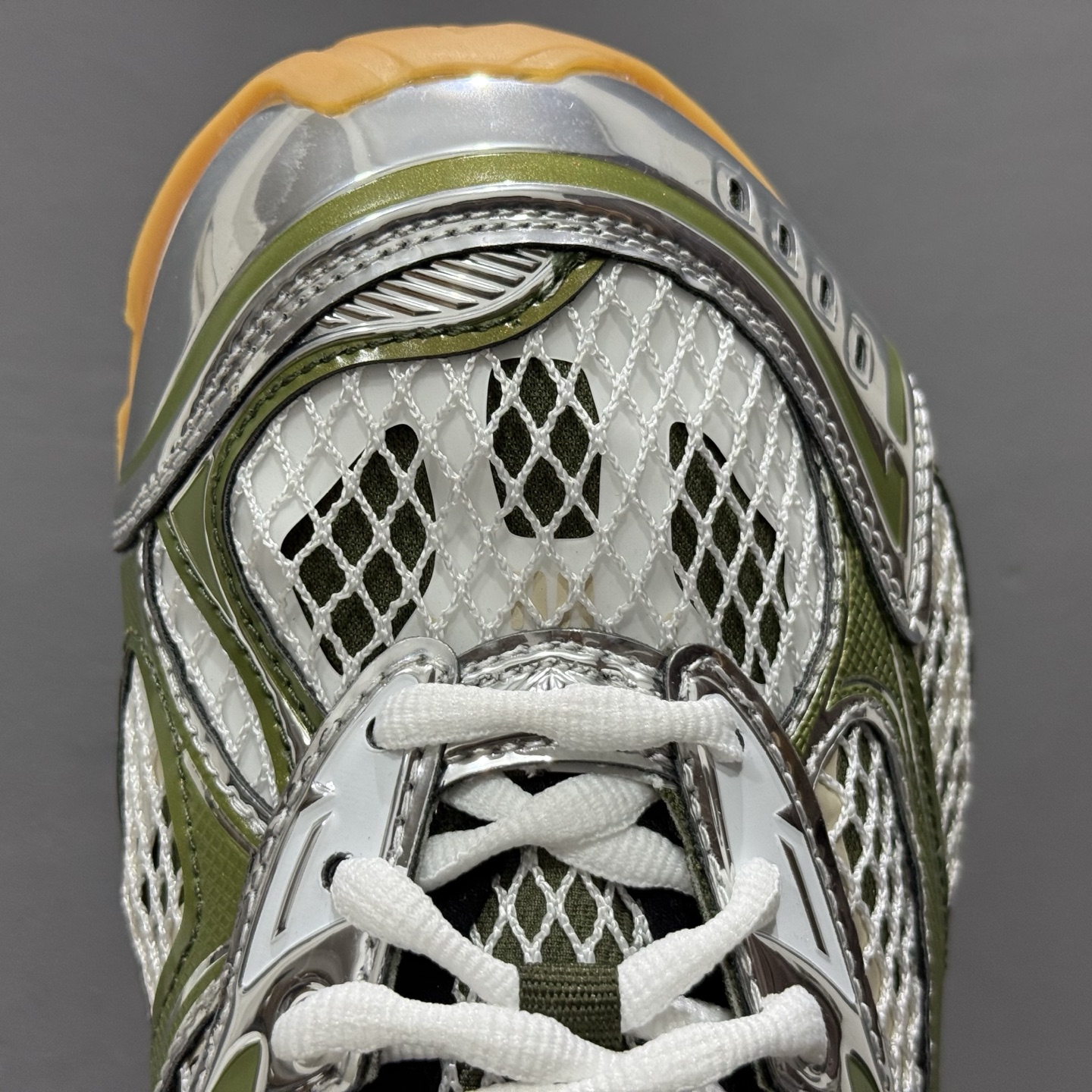 Bottega Veneta葆蝶家 Orbit 织物 圆头系带跑鞋