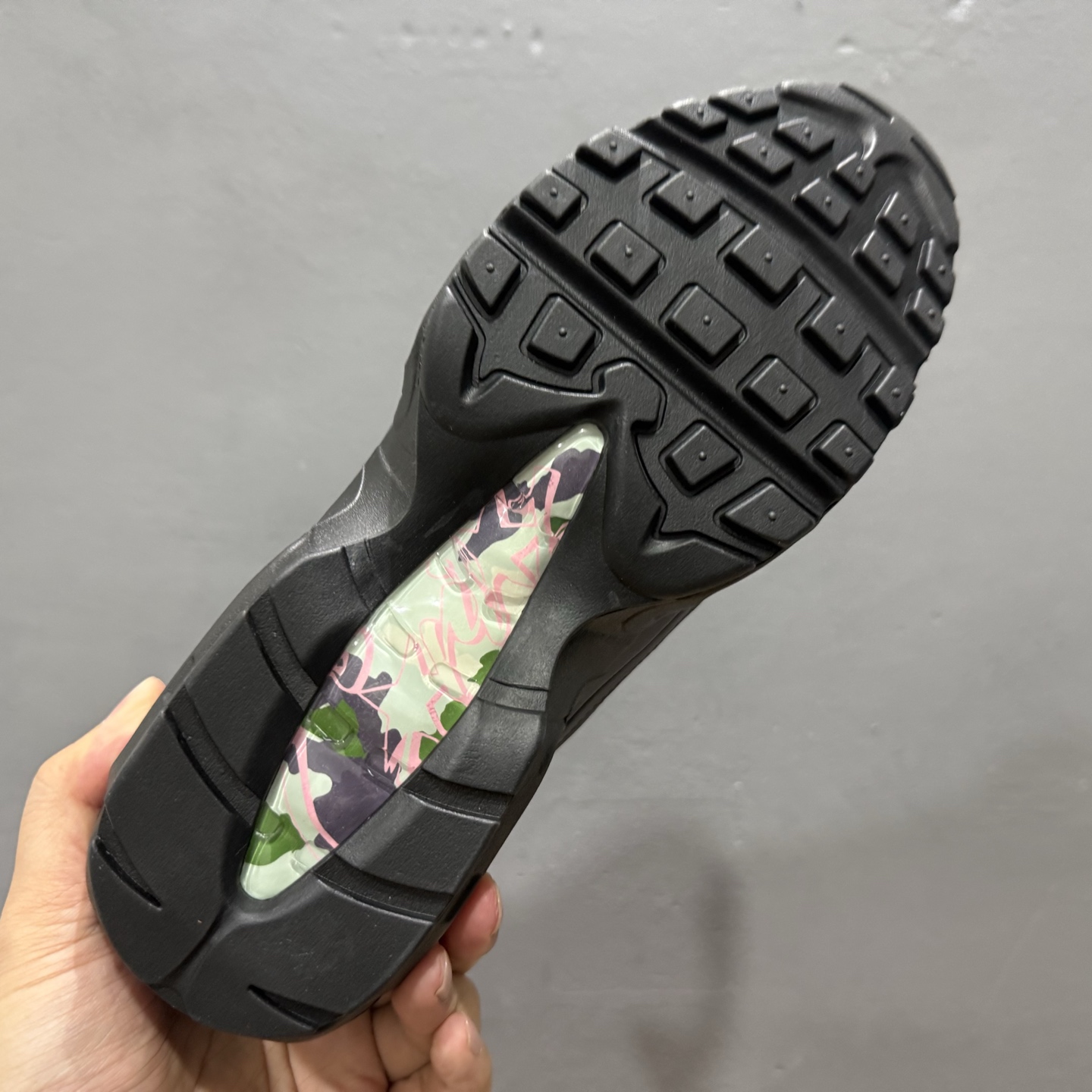 Nike Air Max 95复古減震气垫跑鞋 FB2709-001