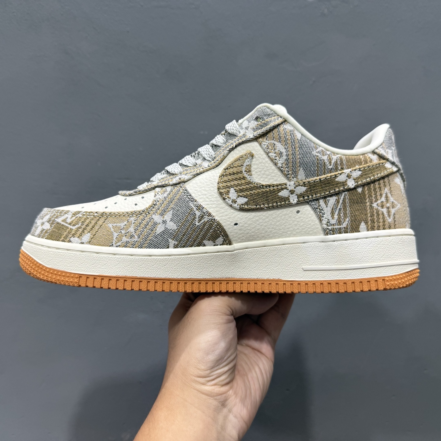 Nike Air Force 1'07 Low LV联名 灰棕花布 空军一号低帮休闲板鞋 DF0188-076