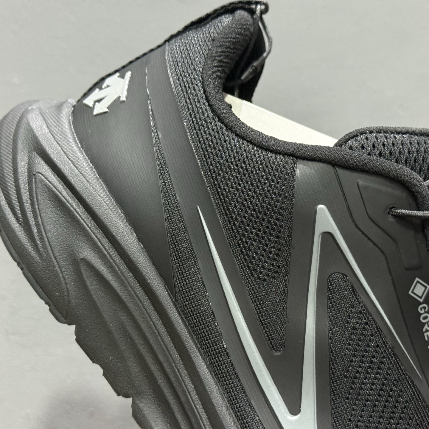 迪桑特·DESCENTE Boa Dfluid 流体系列越野徒步户外运动鞋