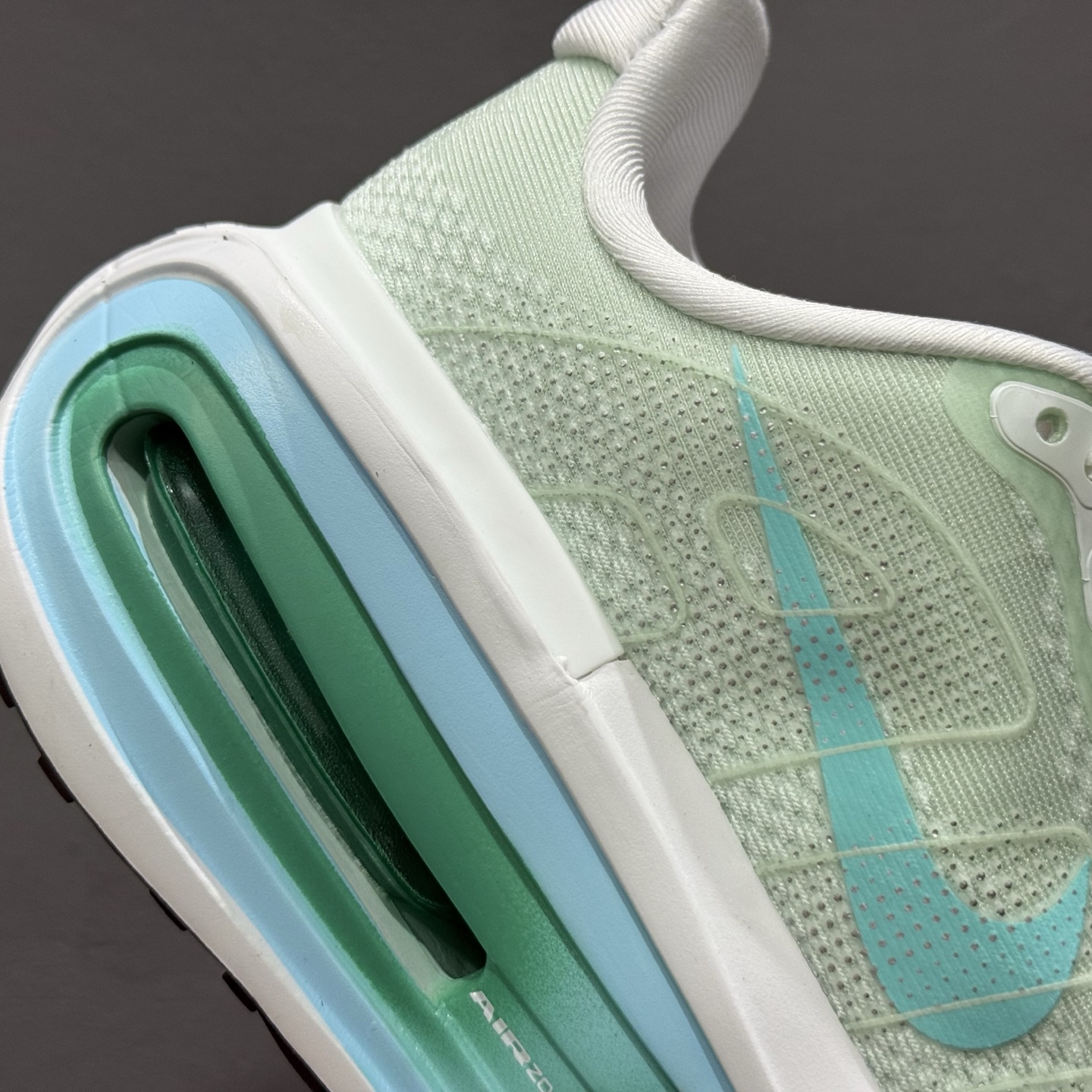 Nike Vomero premium Air气垫40周年 舒适百搭防滑耐磨 支撑缓震低帮 休闲跑步鞋 FM8453-014