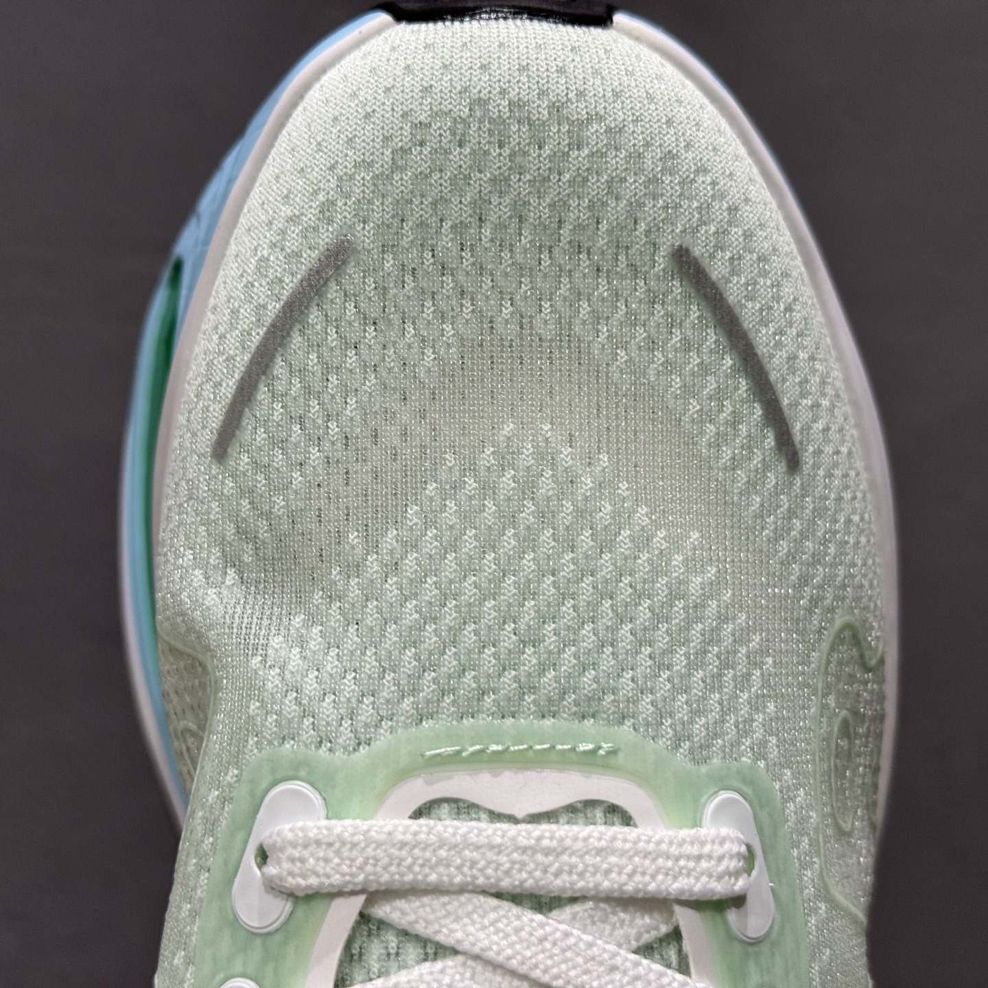 Nike Vomero premium Air气垫40周年 舒适百搭防滑耐磨 支撑缓震低帮 休闲跑步鞋 FM8453-014