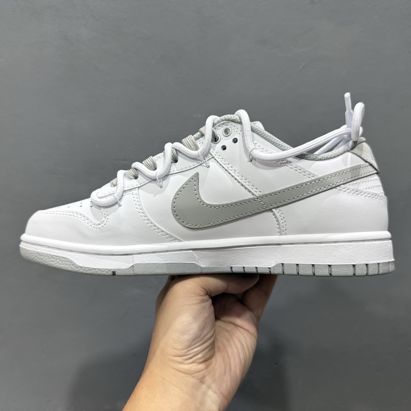 Nike SB Dunk Low ”Just Do It” 绑带 周年高端定制 低帮休闲板鞋 WG0528-095