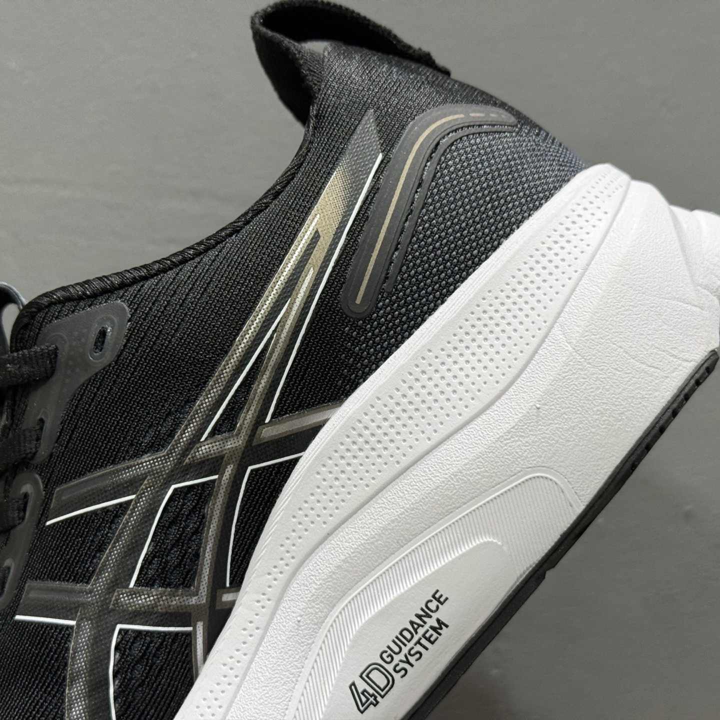 Asics Gel-Kayano 32代 运动休闲透气专业跑鞋 1011C052-002