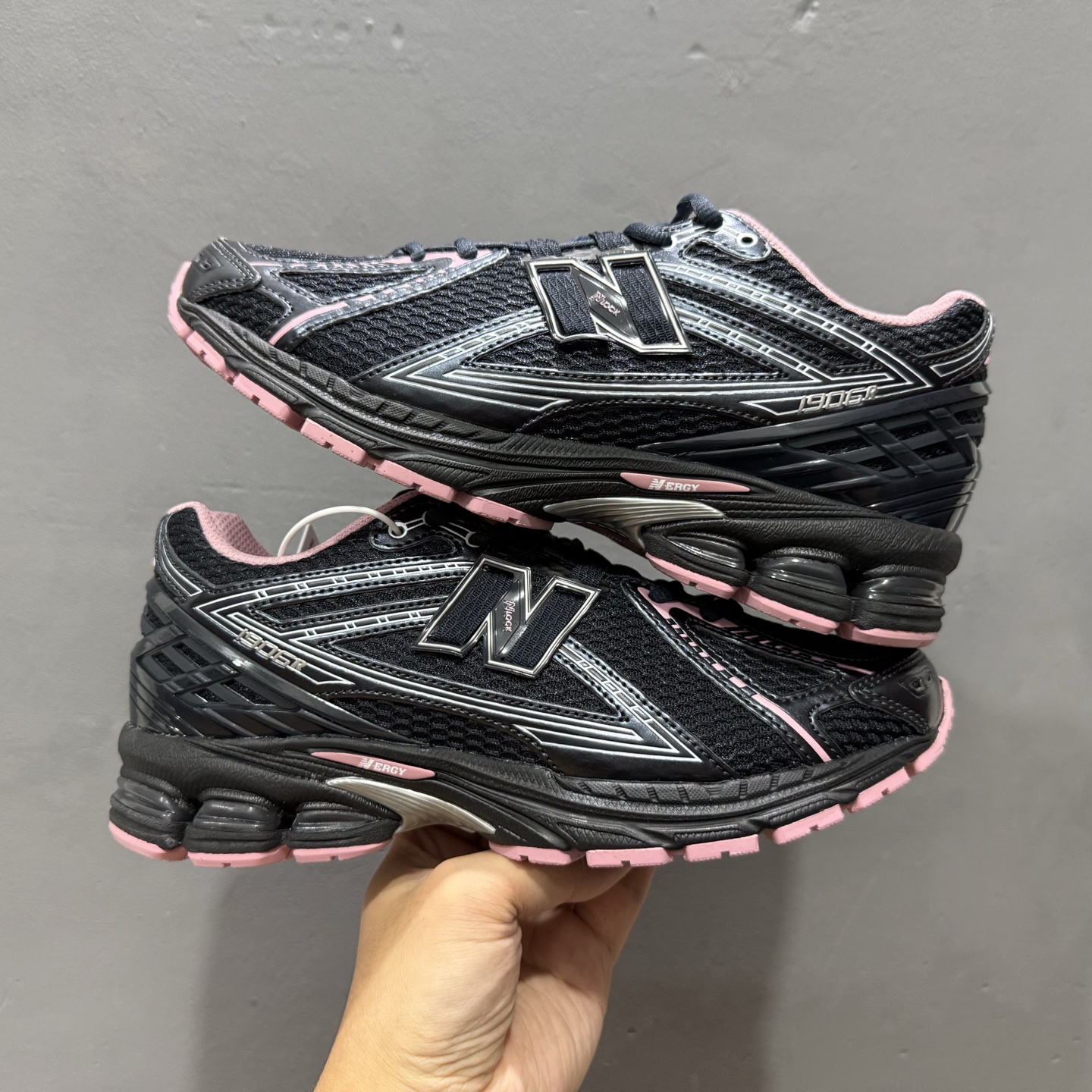 New Balance 1906系列复古老爹风休闲运动慢跑鞋 U1906RCU