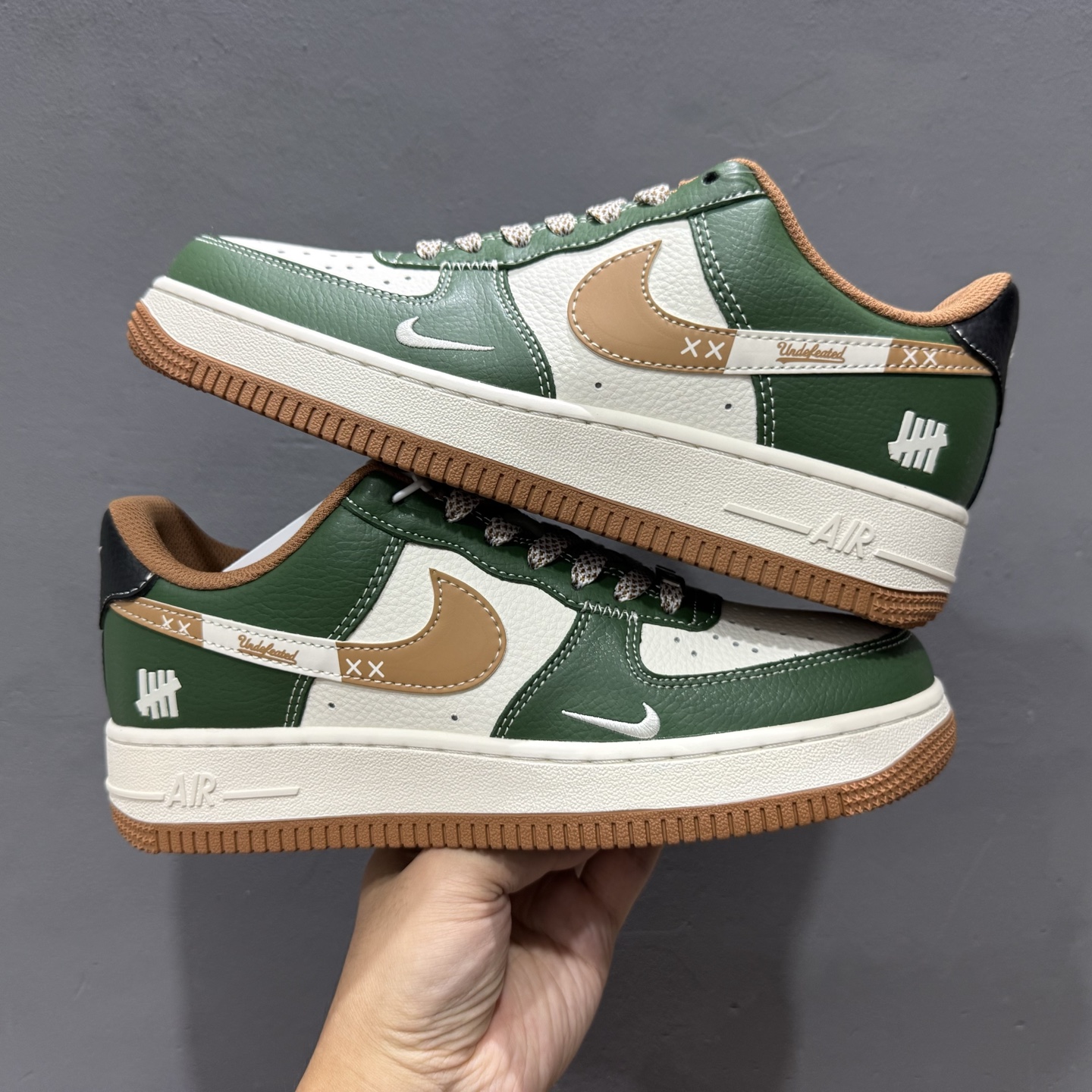 Nike Air Force 1'07 Low UN联名 草绿拼接生胶 空军一号低帮休闲板鞋 JP8028-006