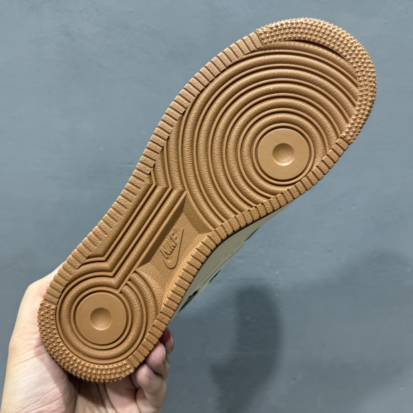 Nike Air Force 1'07 Low UN联名 草绿拼接生胶 空军一号低帮休闲板鞋 JP8028-006