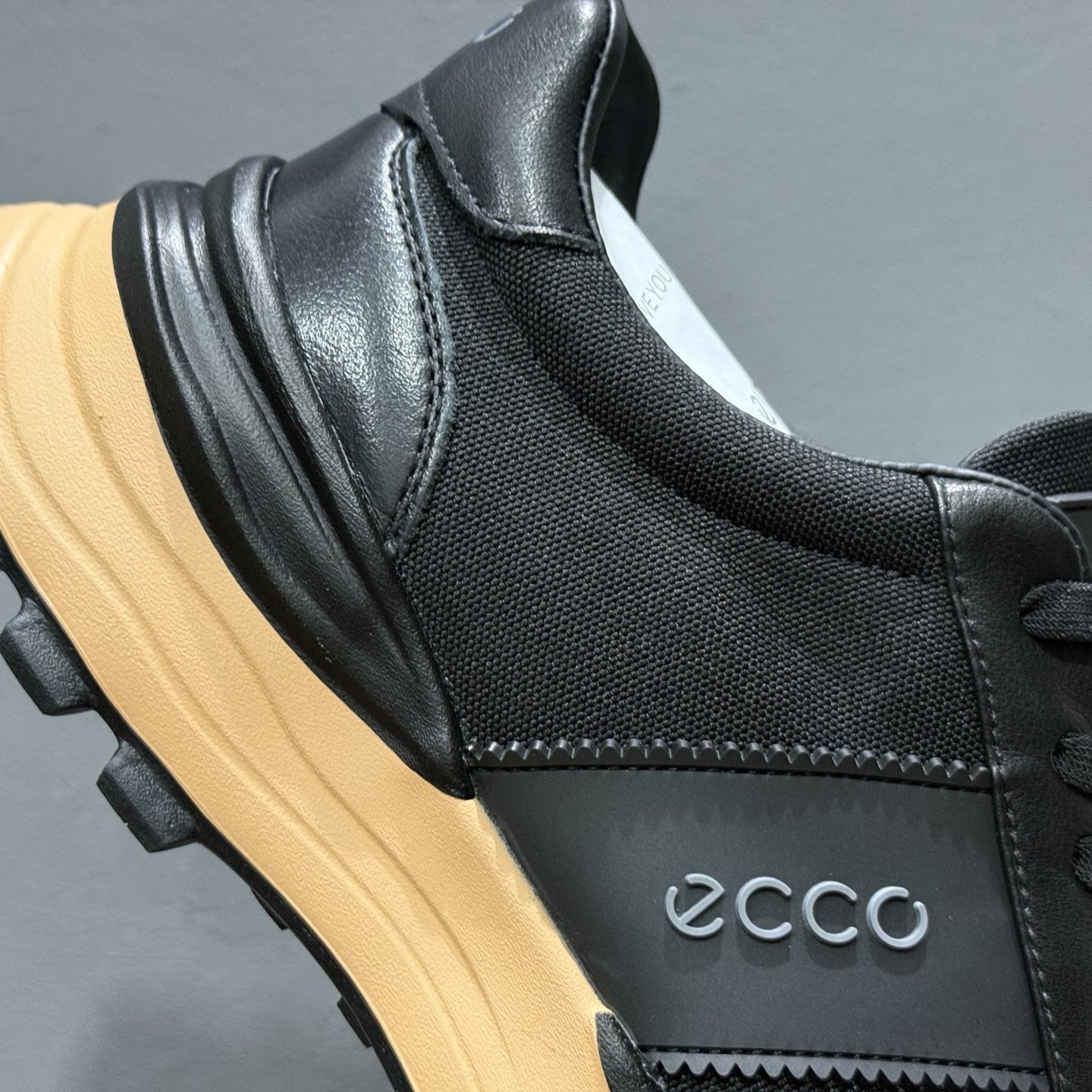 Ecco爱步男鞋百搭运动鞋男款 四季款阿甘鞋休闲华夫鞋复古跑鞋