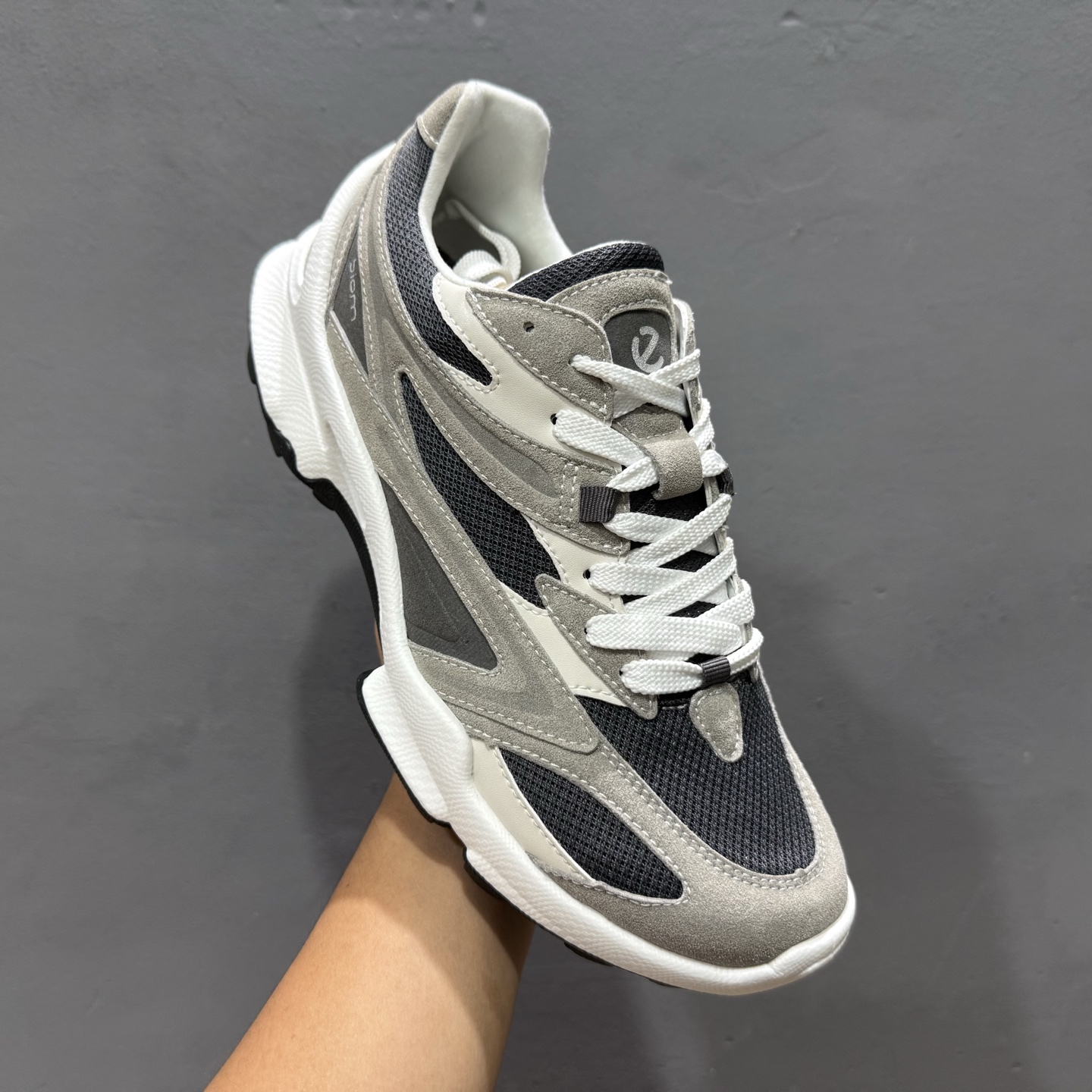 L/ Ecco 爱步 广东原厂 系列运动休闲板鞋