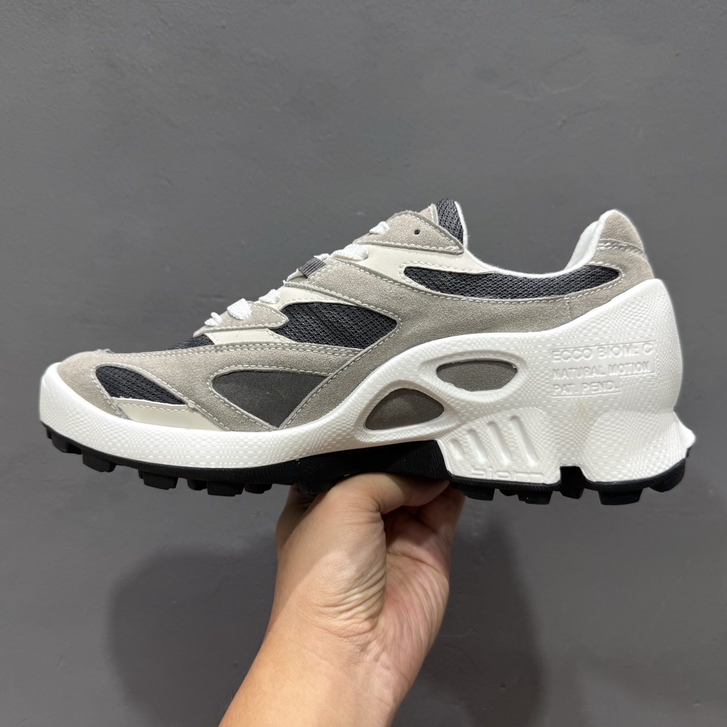 L/ Ecco 爱步 广东原厂 系列运动休闲板鞋