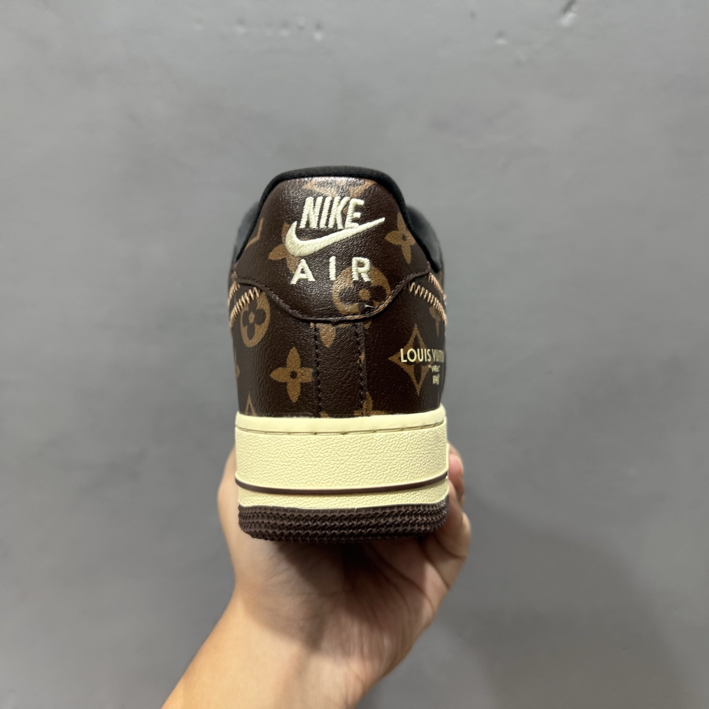 Nike Air Force 1'07 Low LV联名 咖啡灰 空军一号低帮休闲板鞋 SC0601-563