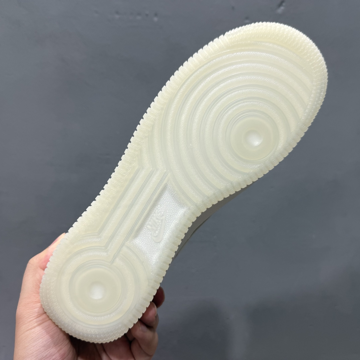 AIR FORCE 1 '07 原低帮空军版型专注外贸渠道 全掌内置蜂窝气垫 原盒配件 原厂中底钢印 拉帮完美 IH3204-100