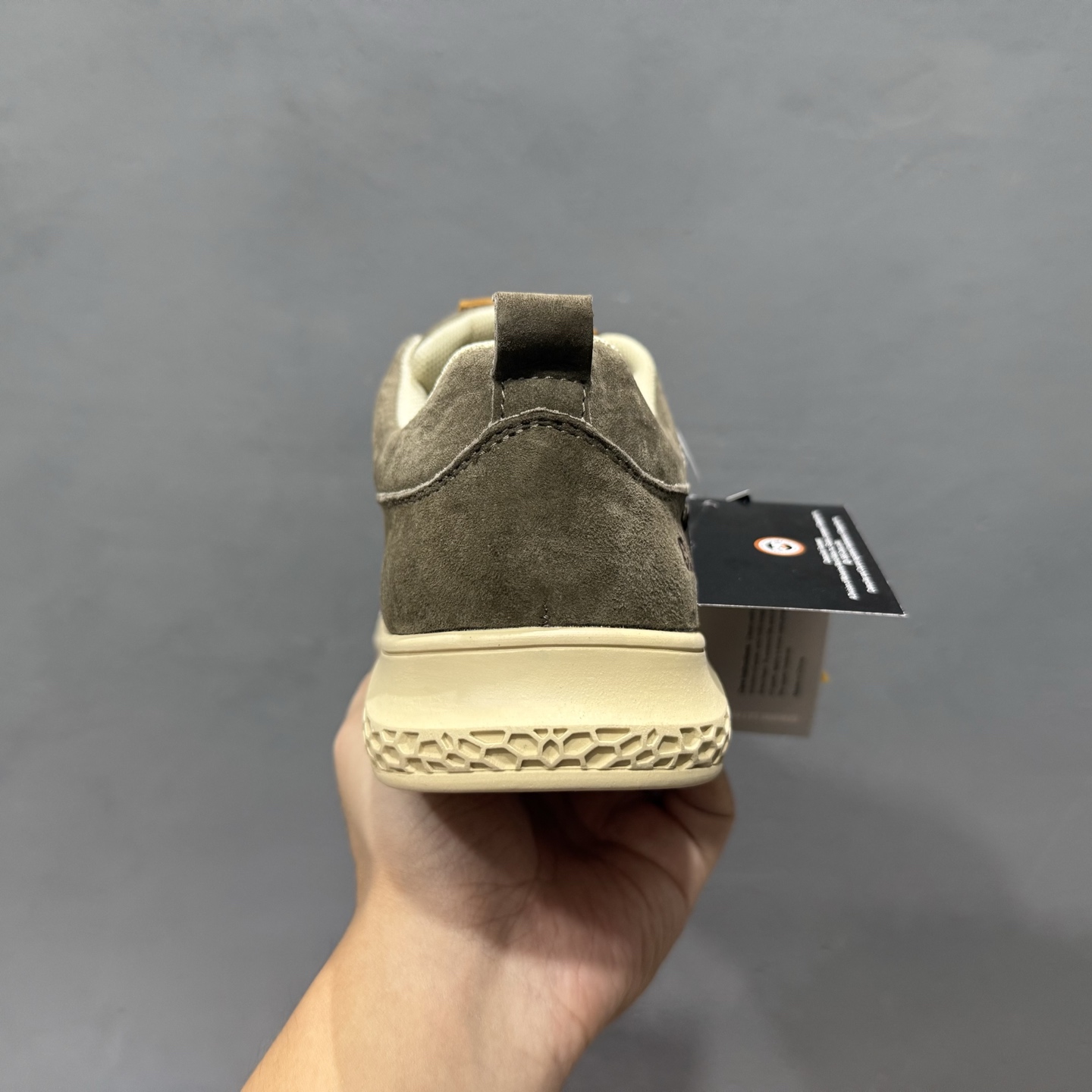 25年秋冬款CAT硬汉推土机品牌·卡特Tramp Hike Low款户外休闲系带男鞋