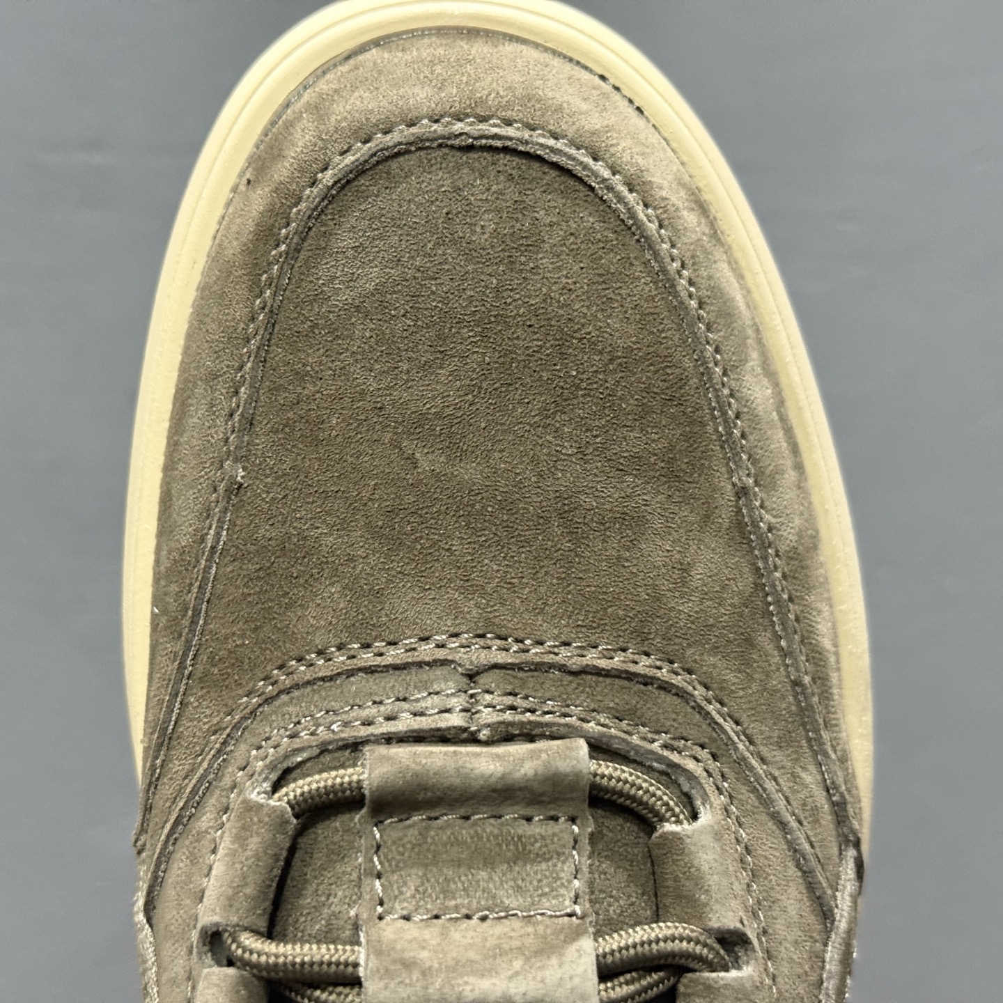 25年秋冬款CAT硬汉推土机品牌·卡特Tramp Hike Low款户外休闲系带男鞋