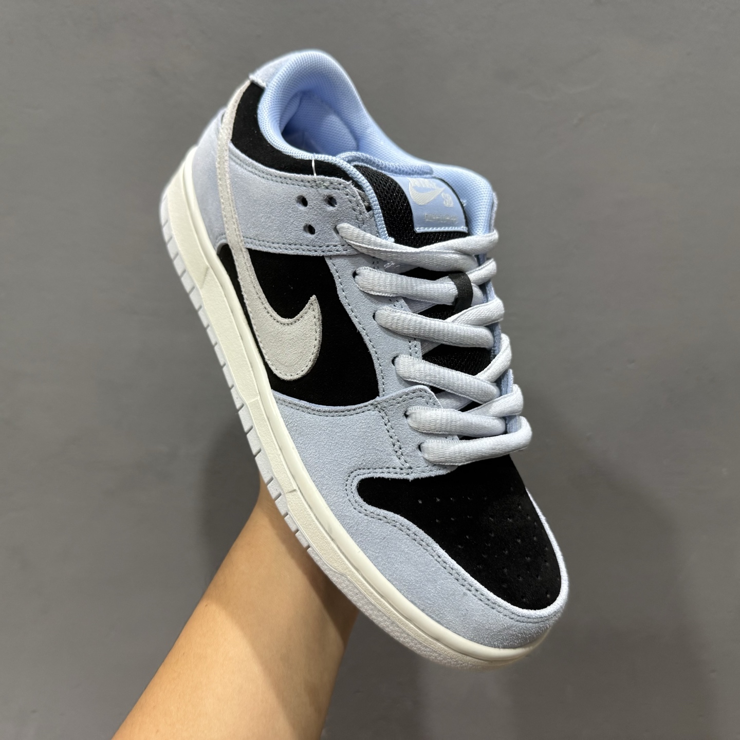 Nike SB Dunk Low pro 独家版型蒸餾加工帶來的是更好的视觉和脚感体验 HF3063-400