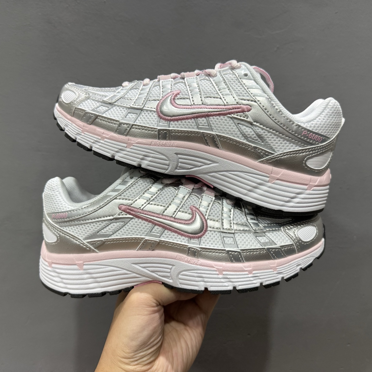 Nk P-6000 白粉复古休闲运动老爹鞋 BV1021-108