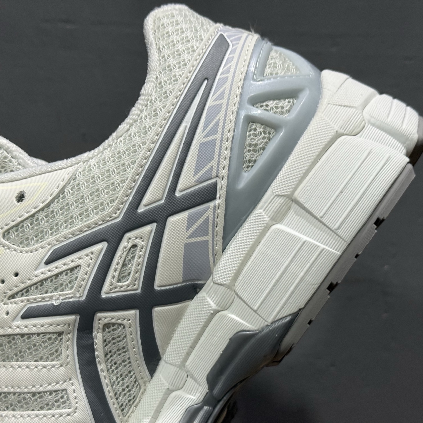 Asics Trabuco Max 4 亚瑟士运动休闲透气专业跑鞋
