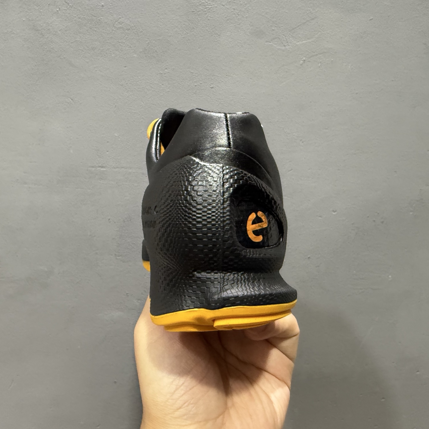 ECCO爱步老爹鞋男士夏季新款 全头层百搭潮流户外运动鞋 837594