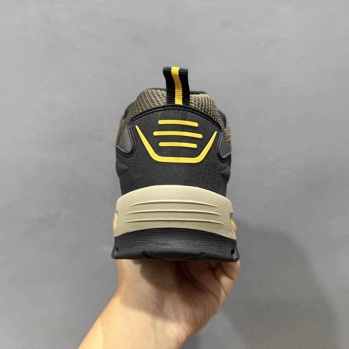 新货Columbia 哥伦比亚户外登山鞋休闲鞋户外越野徒步鞋