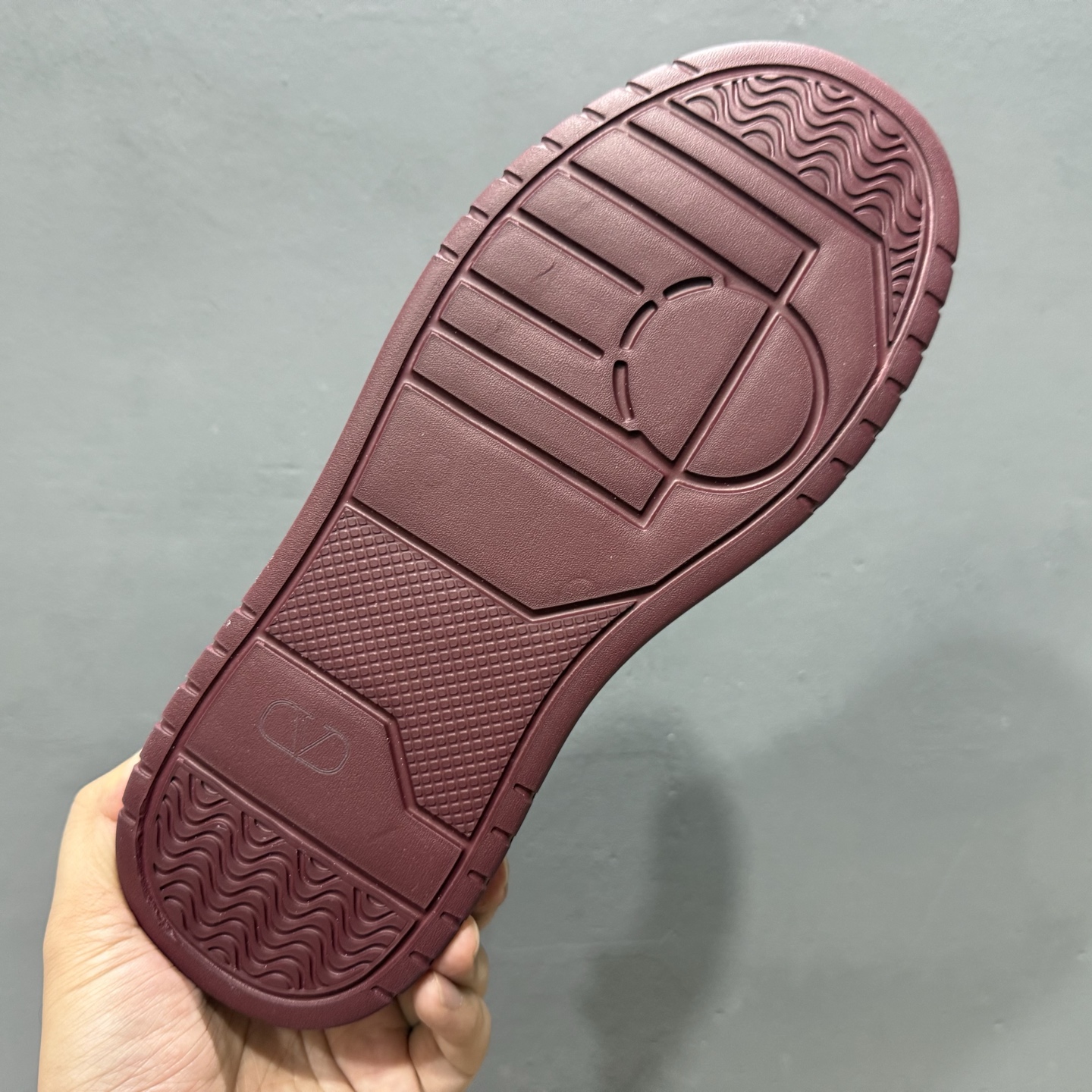 独家实拍Valentino 华伦天奴 Rockstud untitled 厚底休闲铆钉小白鞋