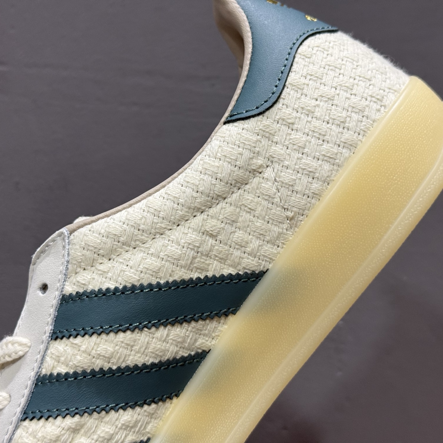 adidas originals GAZELLE INDOOR 米绿 JR3837