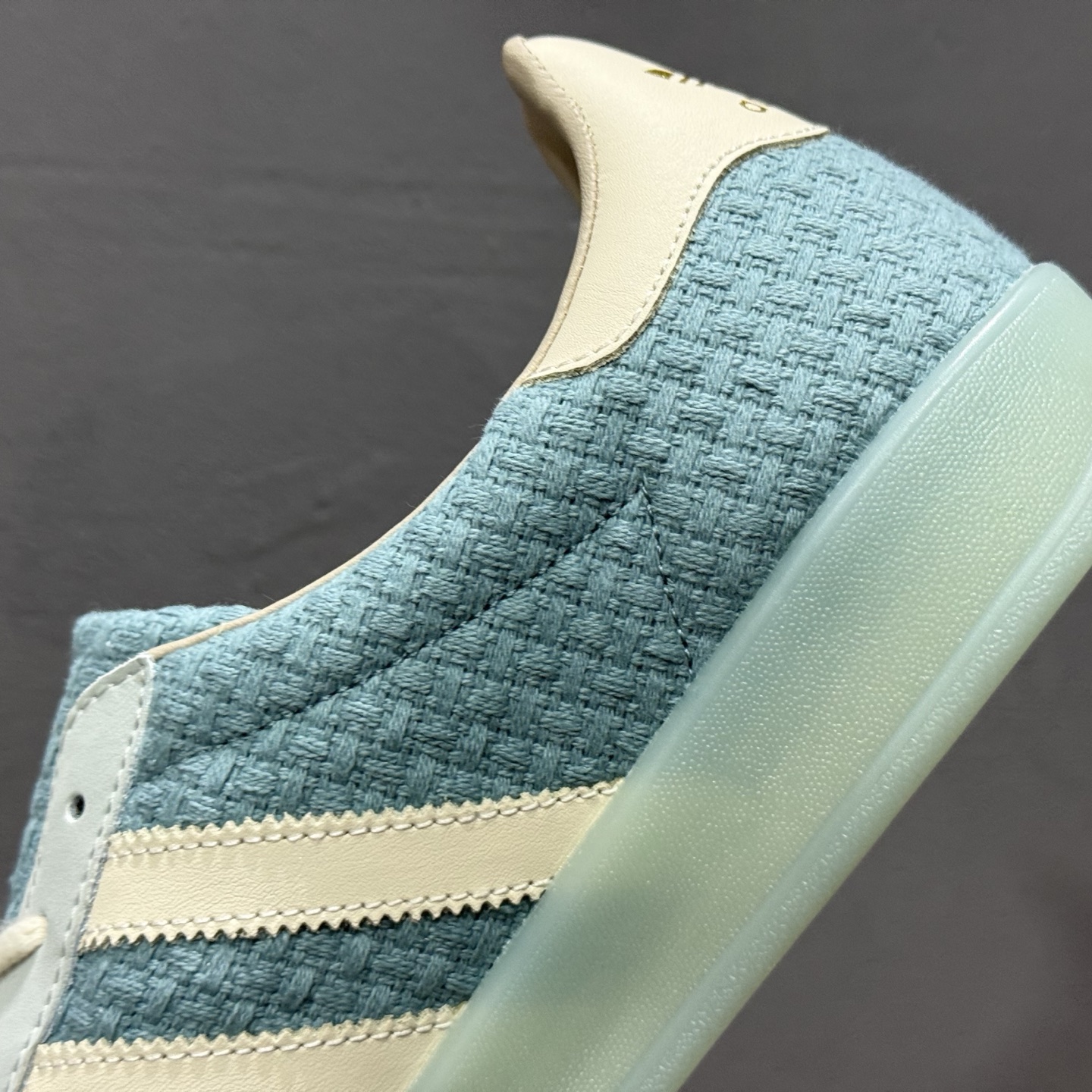 Adidas Originals Gazelle Indoor JR8852 三叶草复古休闲防滑耐磨低帮板鞋