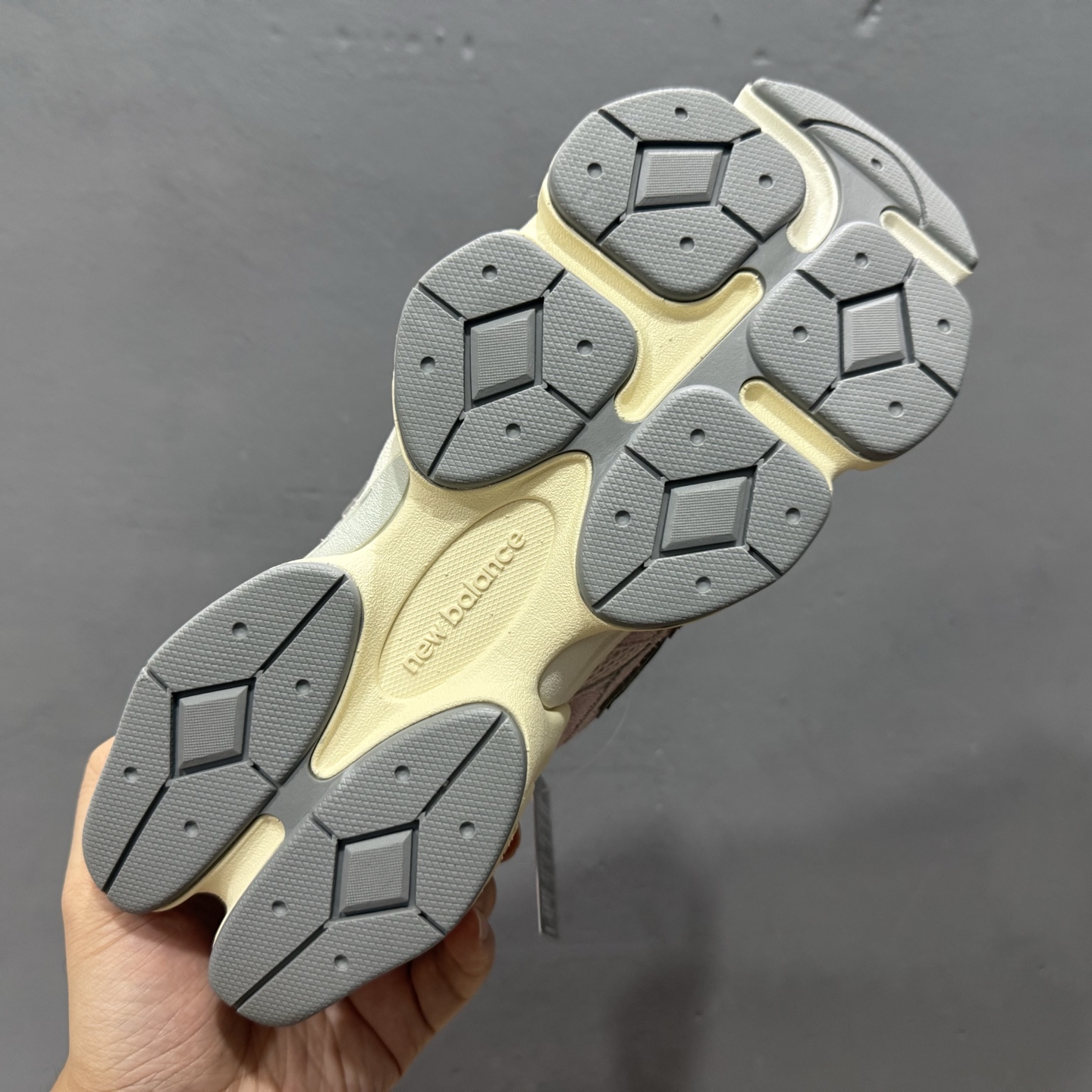 New Balance NB 9060 灰色 U9060ZGB