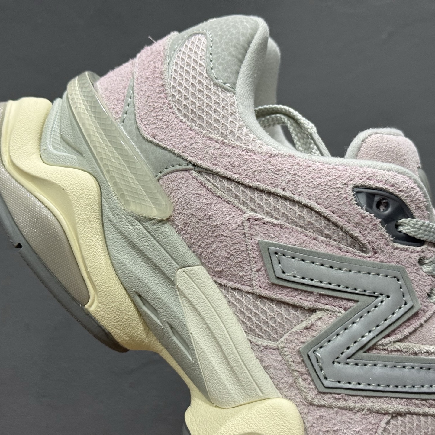 New Balance NB 9060 灰色 U9060ZGB