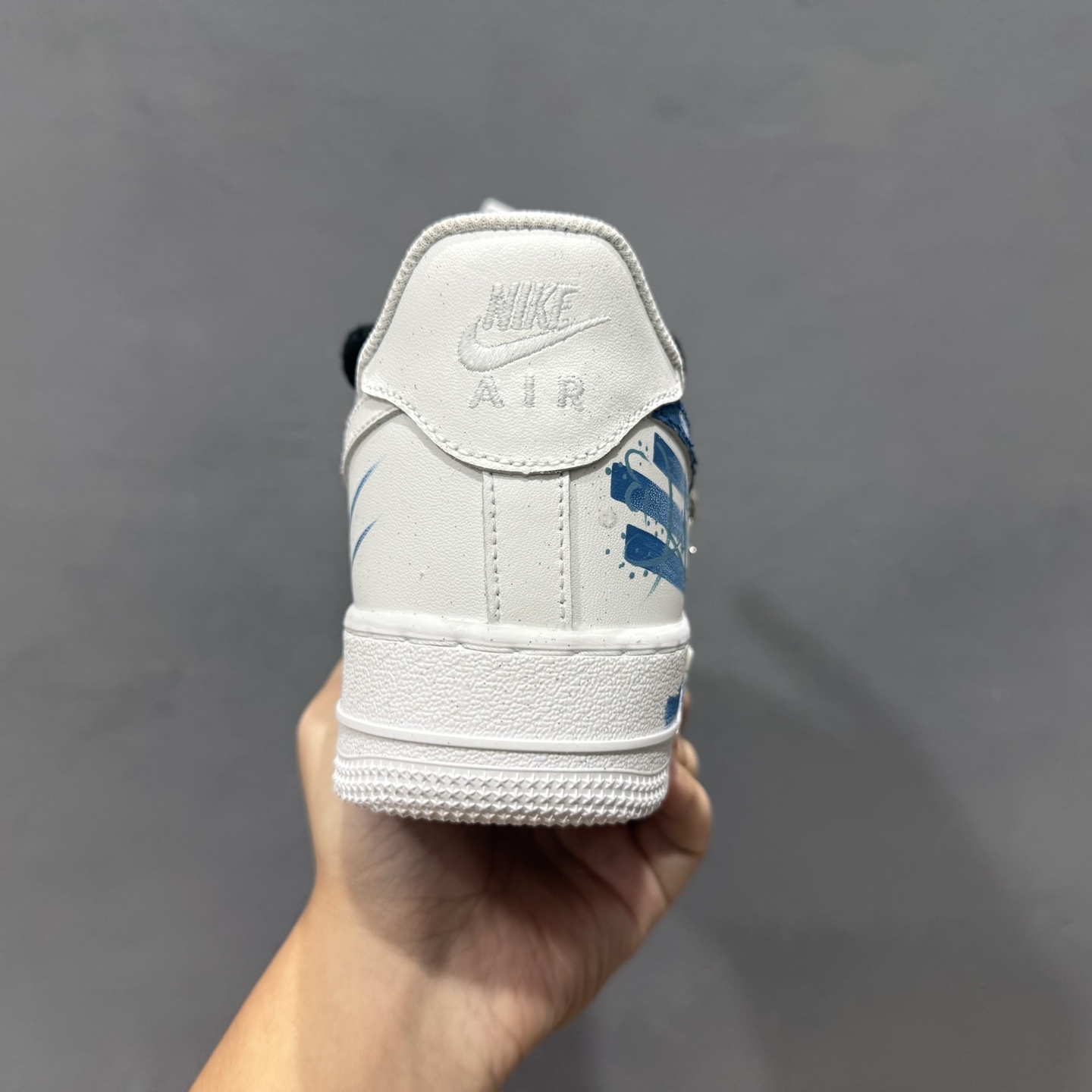 Nike Air Force 1'07 Low ”Pisces” 手绘涂鸦