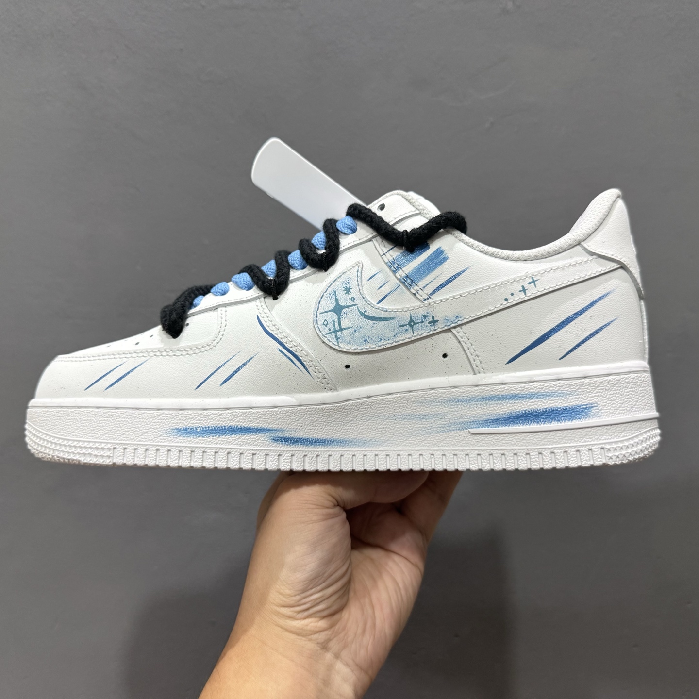 Nike Air Force 1'07 Low ”Pisces” 手绘涂鸦