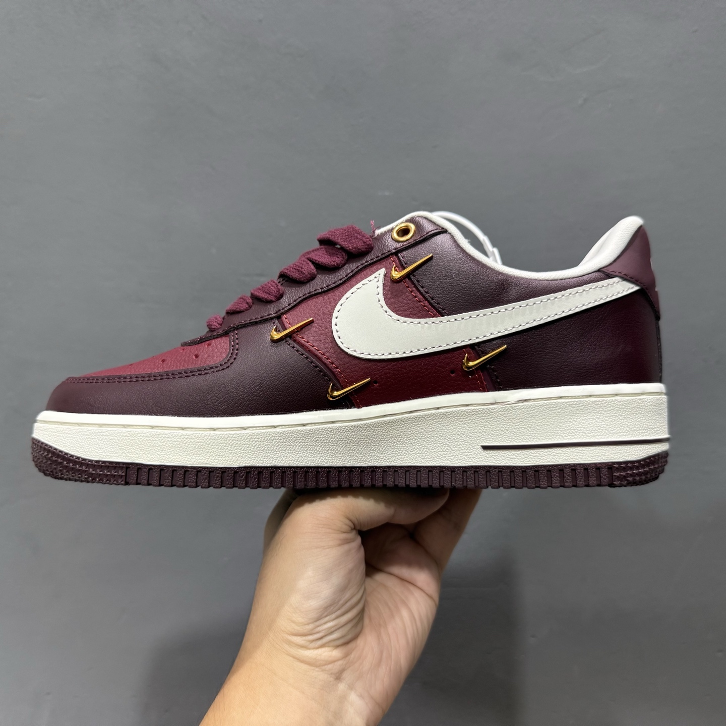 Nike Air Force 1'07 Low 空军一号低帮休闲板鞋 IR0485-611
