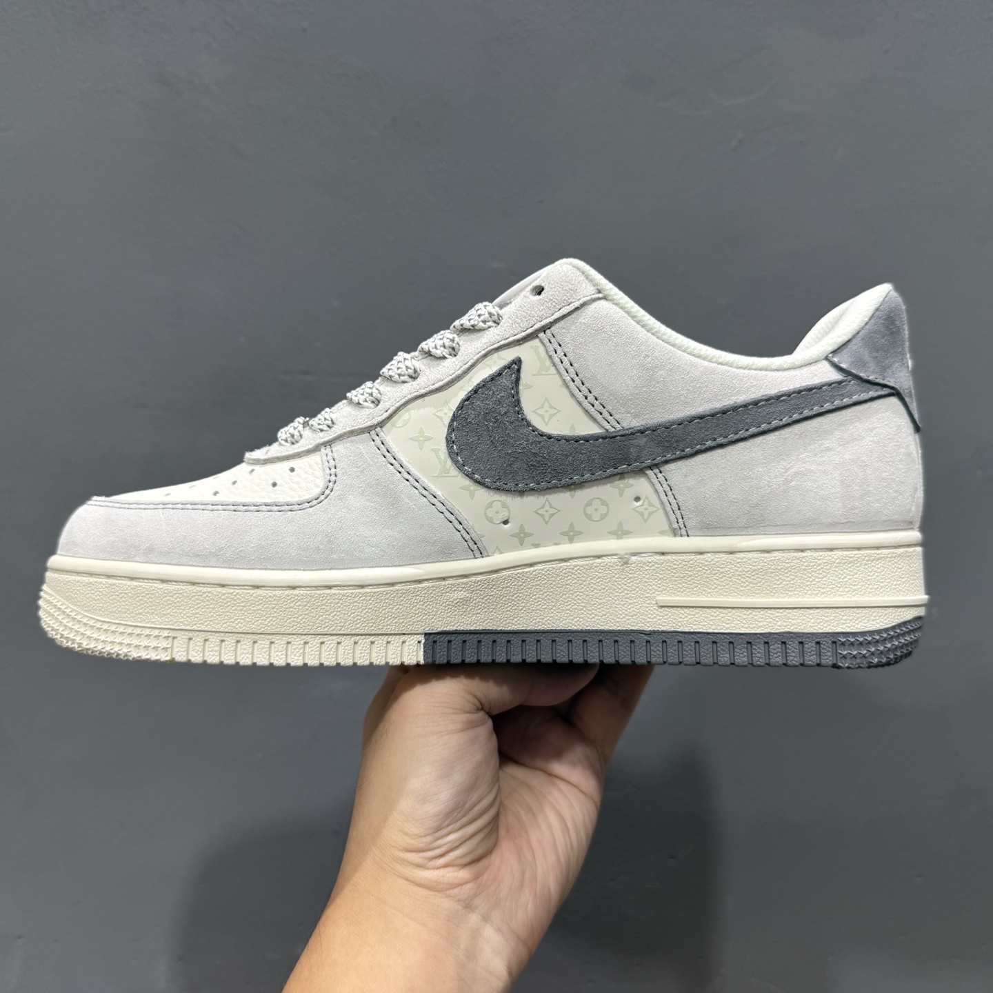 Nike Air Force 1'07 Low LV联名 双拼灰涂鸦 空军一号低帮休闲板鞋 CX5050-Y07