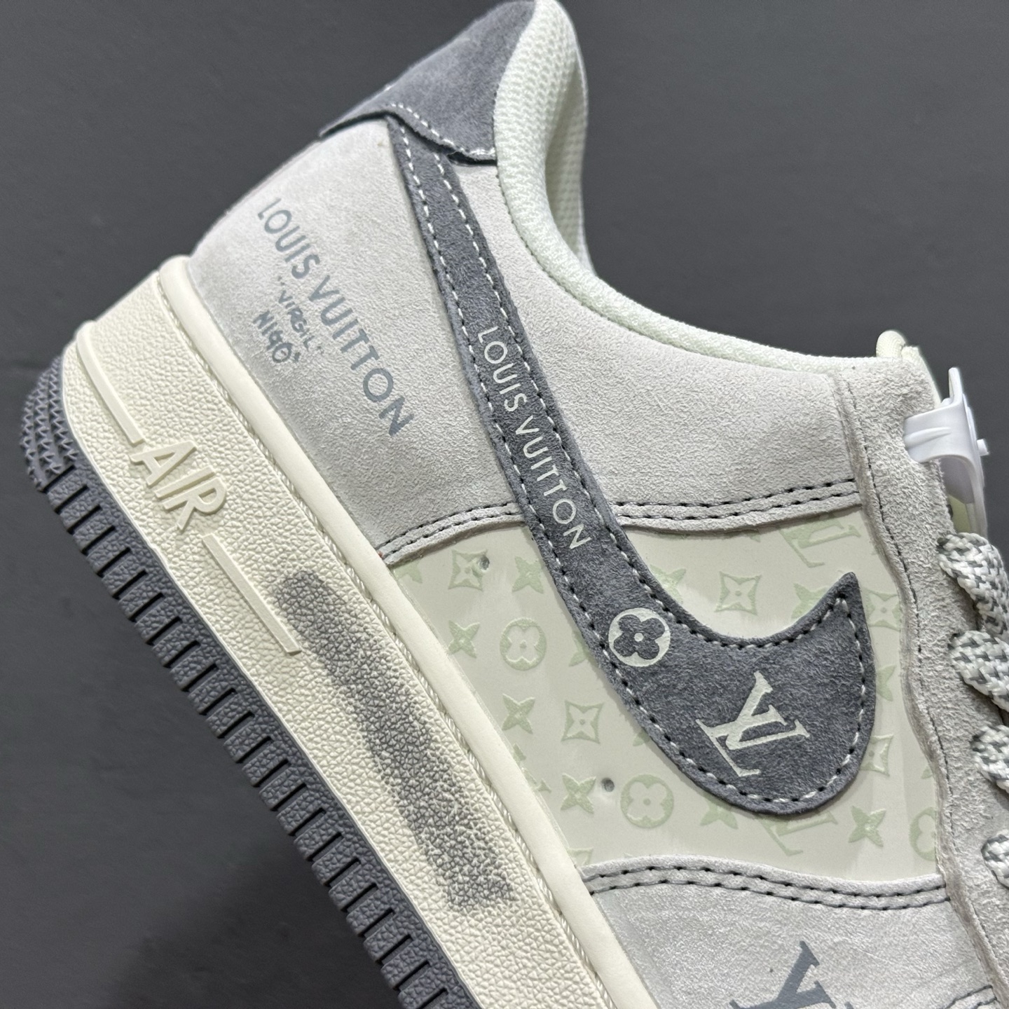 Nike Air Force 1'07 Low LV联名 双拼灰涂鸦 空军一号低帮休闲板鞋 CX5050-Y07