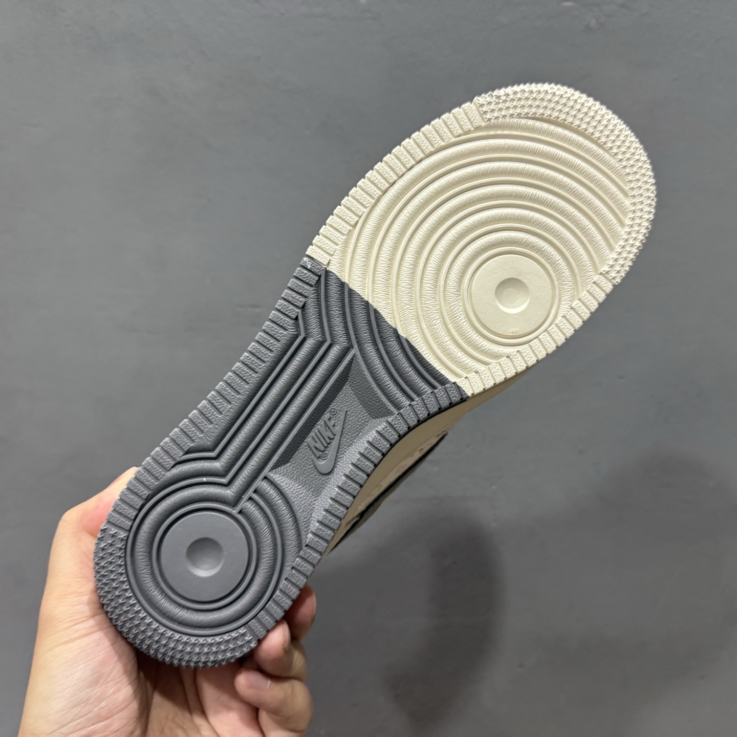 Nike Air Force 1'07 Low LV联名 双拼灰涂鸦 空军一号低帮休闲板鞋 CX5050-Y07