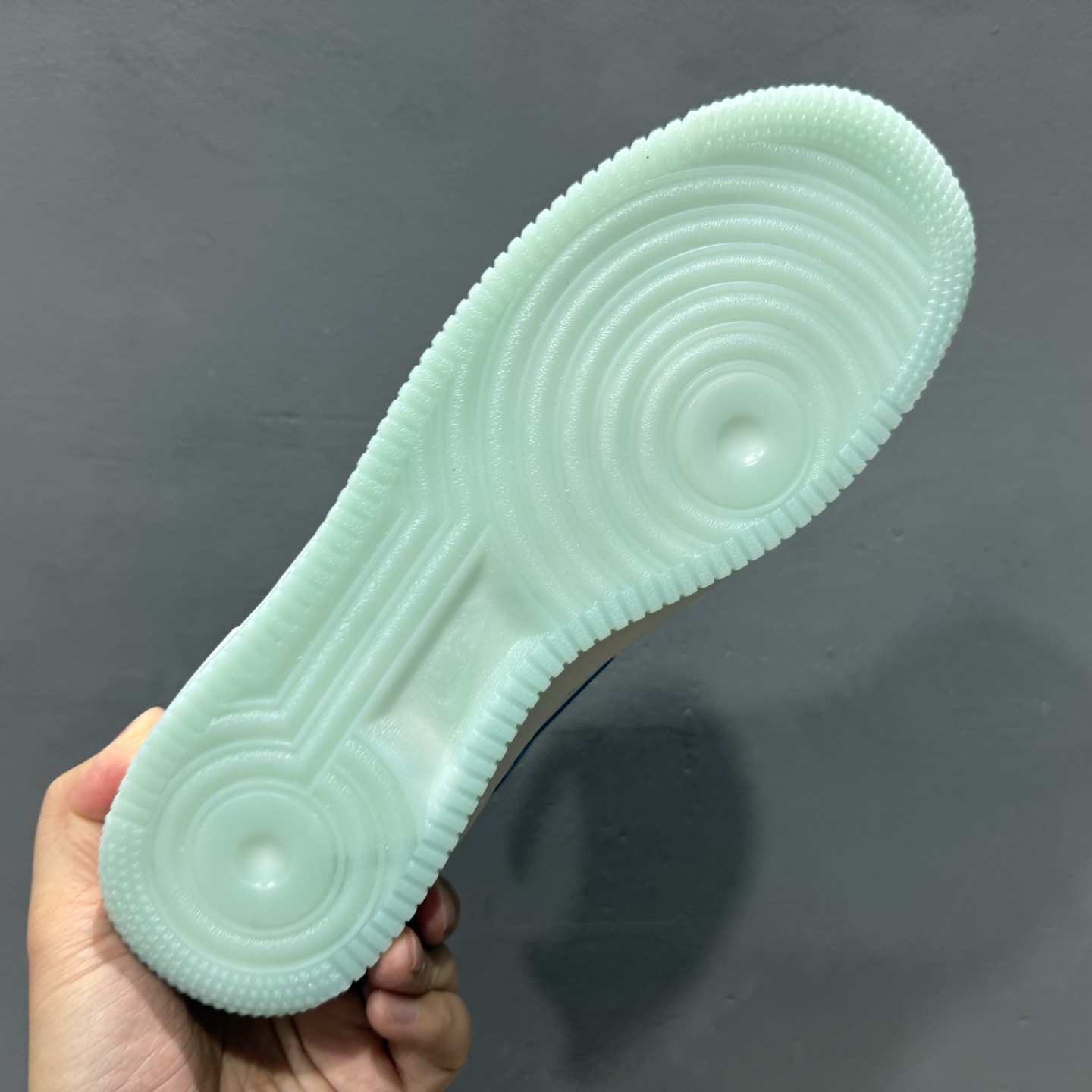 耐克Nike AIR FORCE 1’07空军一号低帮百搭休闲运动板鞋 HQ8051-400