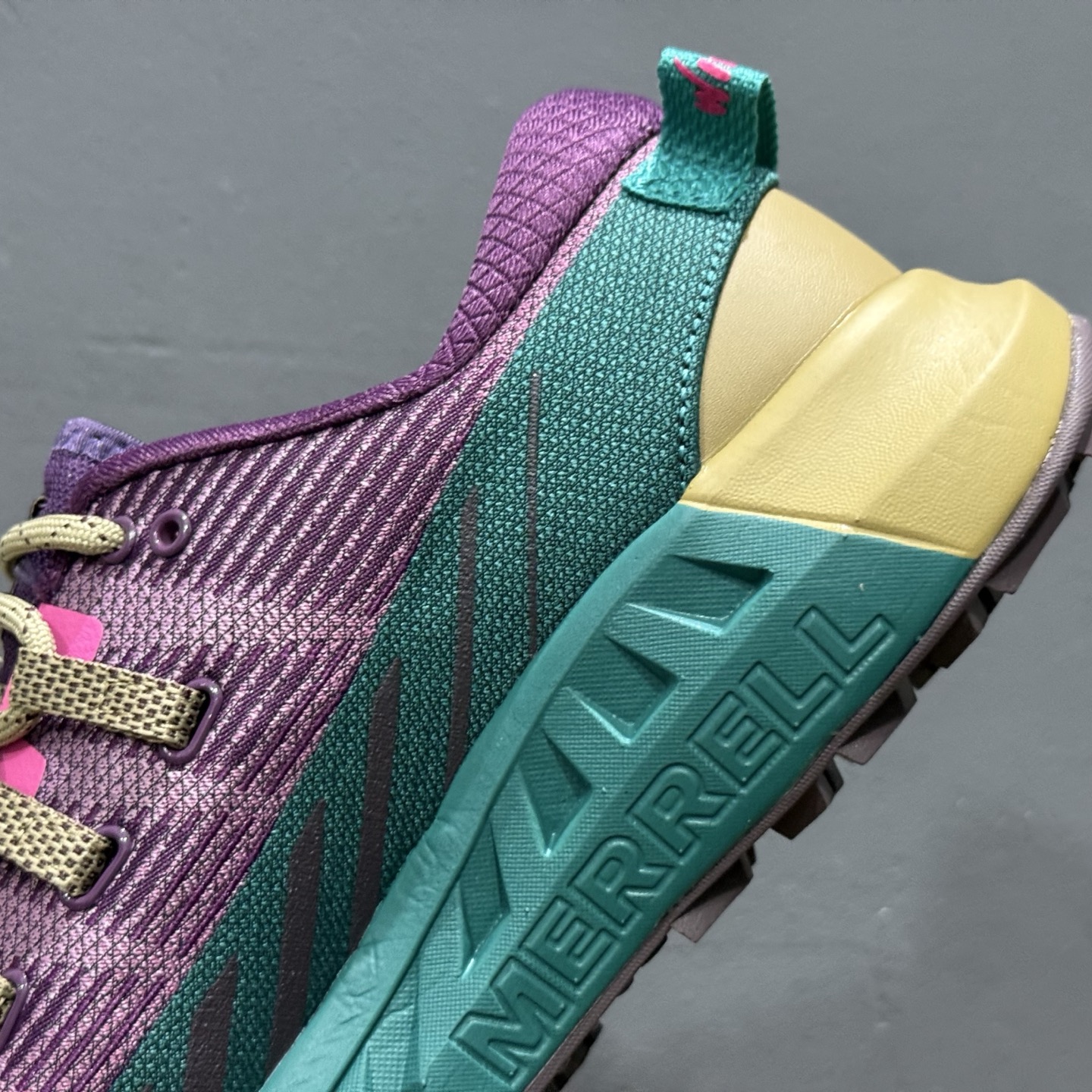 WILD THINGS × MERRELL迈乐 AGILITY PEAK 4 简约舒适蜂鸟户外越野跑步鞋 ML067347