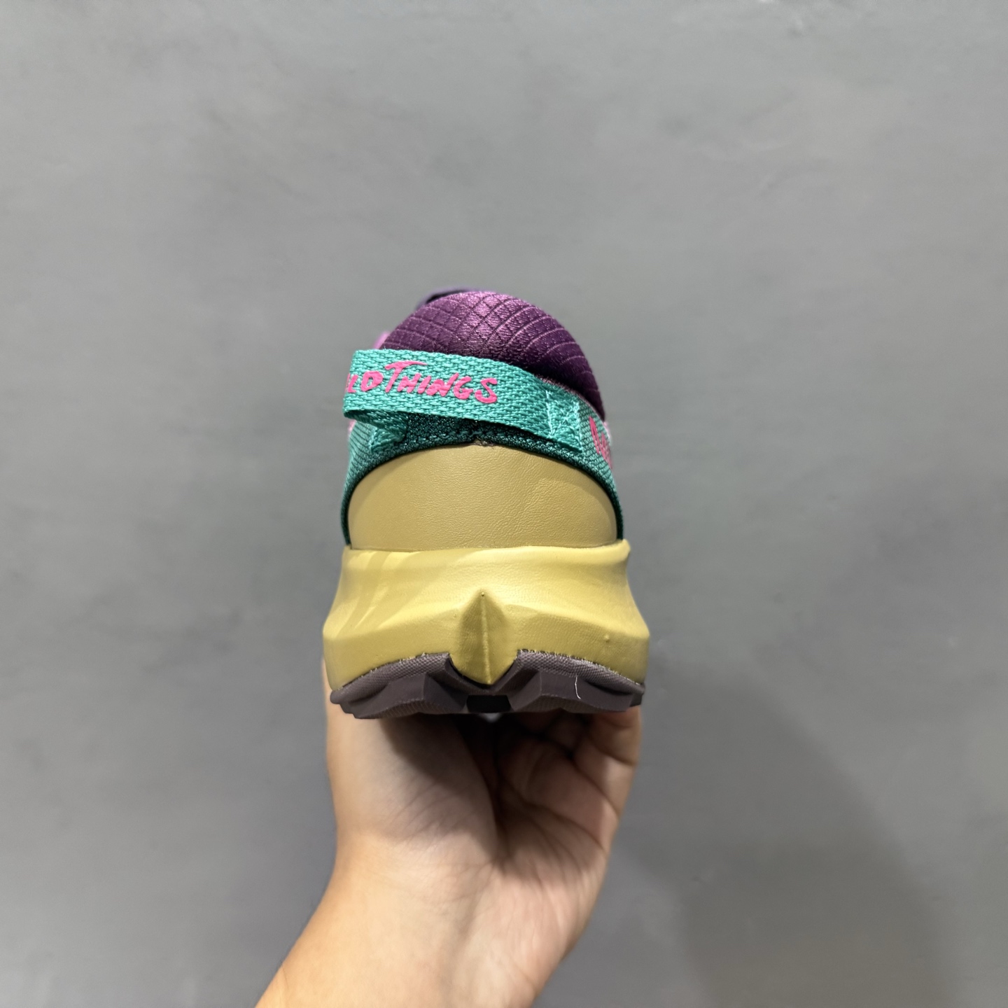 WILD THINGS × MERRELL迈乐 AGILITY PEAK 4 简约舒适蜂鸟户外越野跑步鞋 ML067347