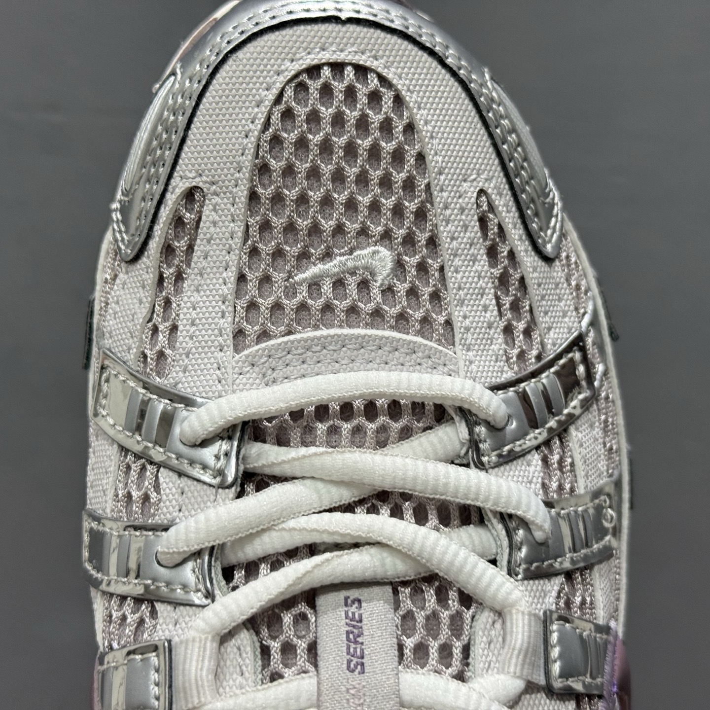 Nike Air Max Moto 2K 耐克新款复古气垫跑步鞋 ib4019-019