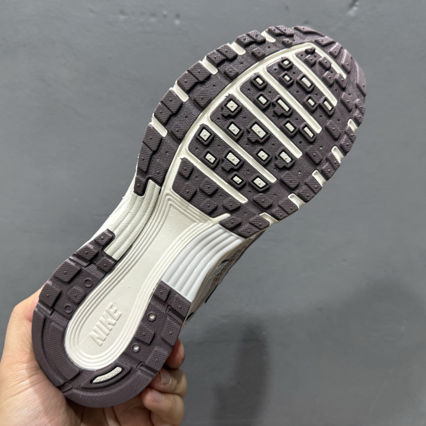 Nike Air Max Moto 2K 耐克新款复古气垫跑步鞋 ib4019-019