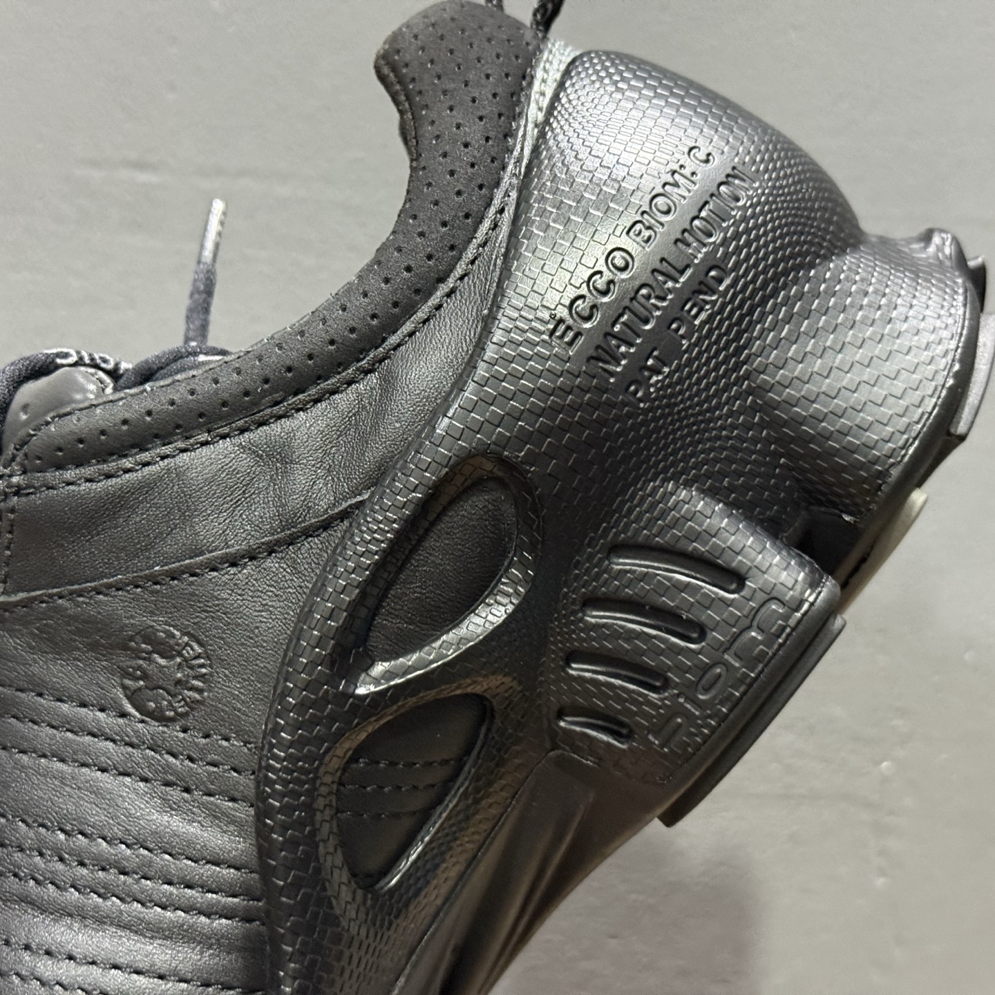 L/ECCO爱步 小红书爆款 新款百搭休闲款 Ecco/爱步男士跑步鞋休闲鞋透气轻质系带轻便运动鞋