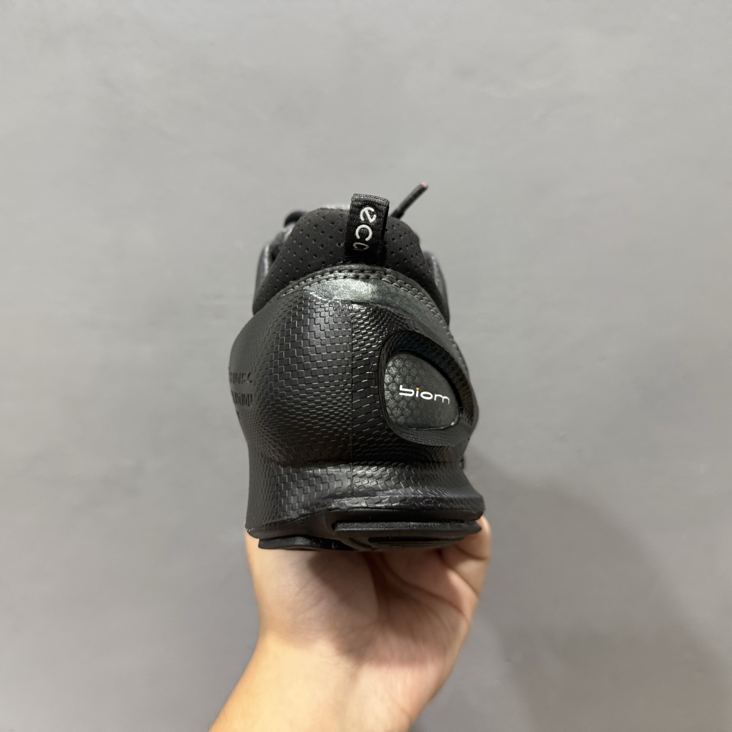 L/ECCO爱步 小红书爆款 新款百搭休闲款 Ecco/爱步男士跑步鞋休闲鞋透气轻质系带轻便运动鞋