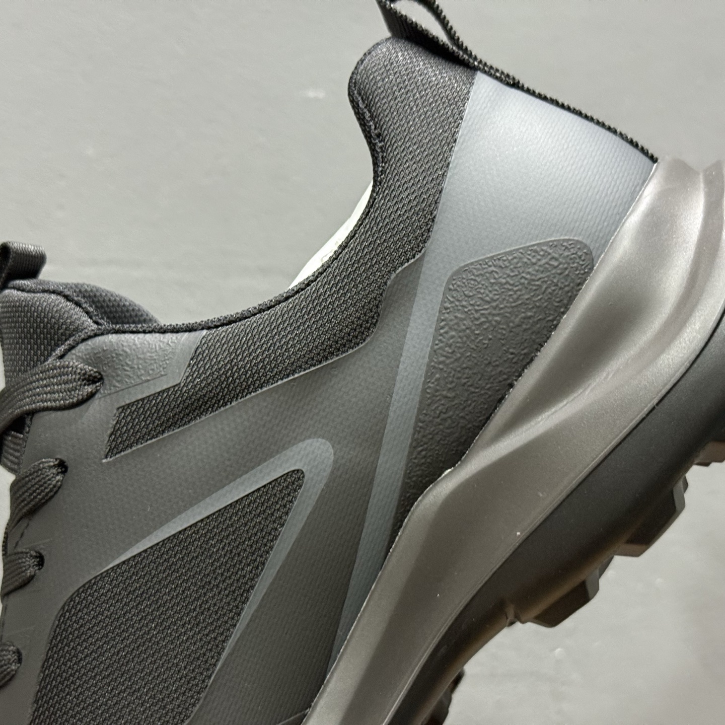 Ecco 爱步驱动系列户外防水透气防滑复古时尚拼接徒步运动鞋 8825940