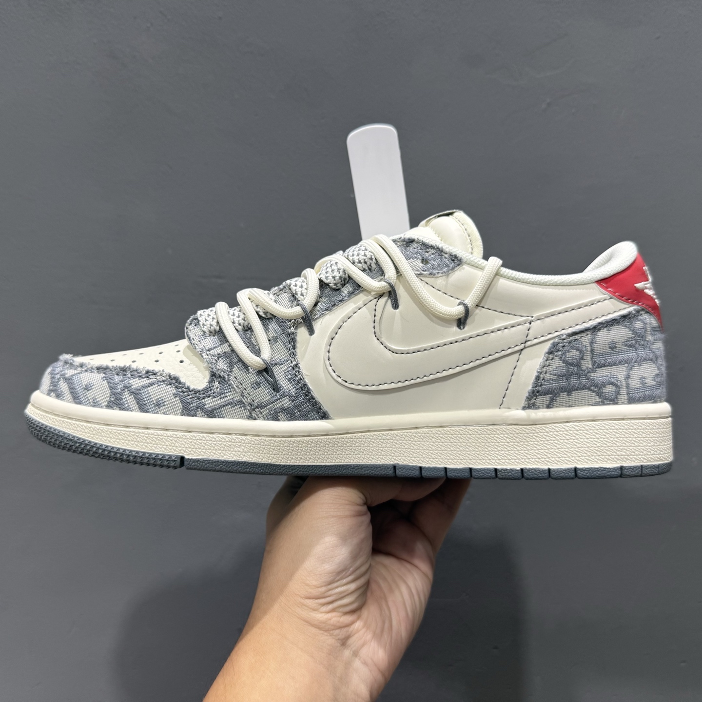 Travis Scott x Fragment Design x Jordan Air Jordan 1 Low OG SP 迪奥联名-米灰牛仔布红标” HT5088-602