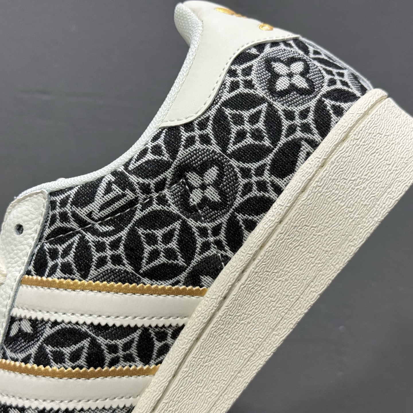 Adidas Originals Superstar 阿迪达斯 三叶草 贝壳头’DIY’系列低帮经典百搭休闲运动板鞋 BZ9864-132