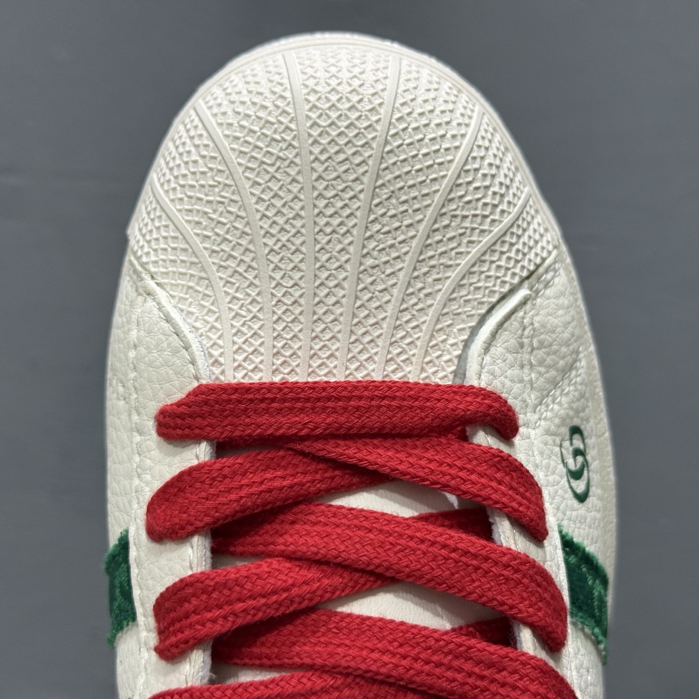 Adidas Originals Superstar 联名款贝壳头 QC2601