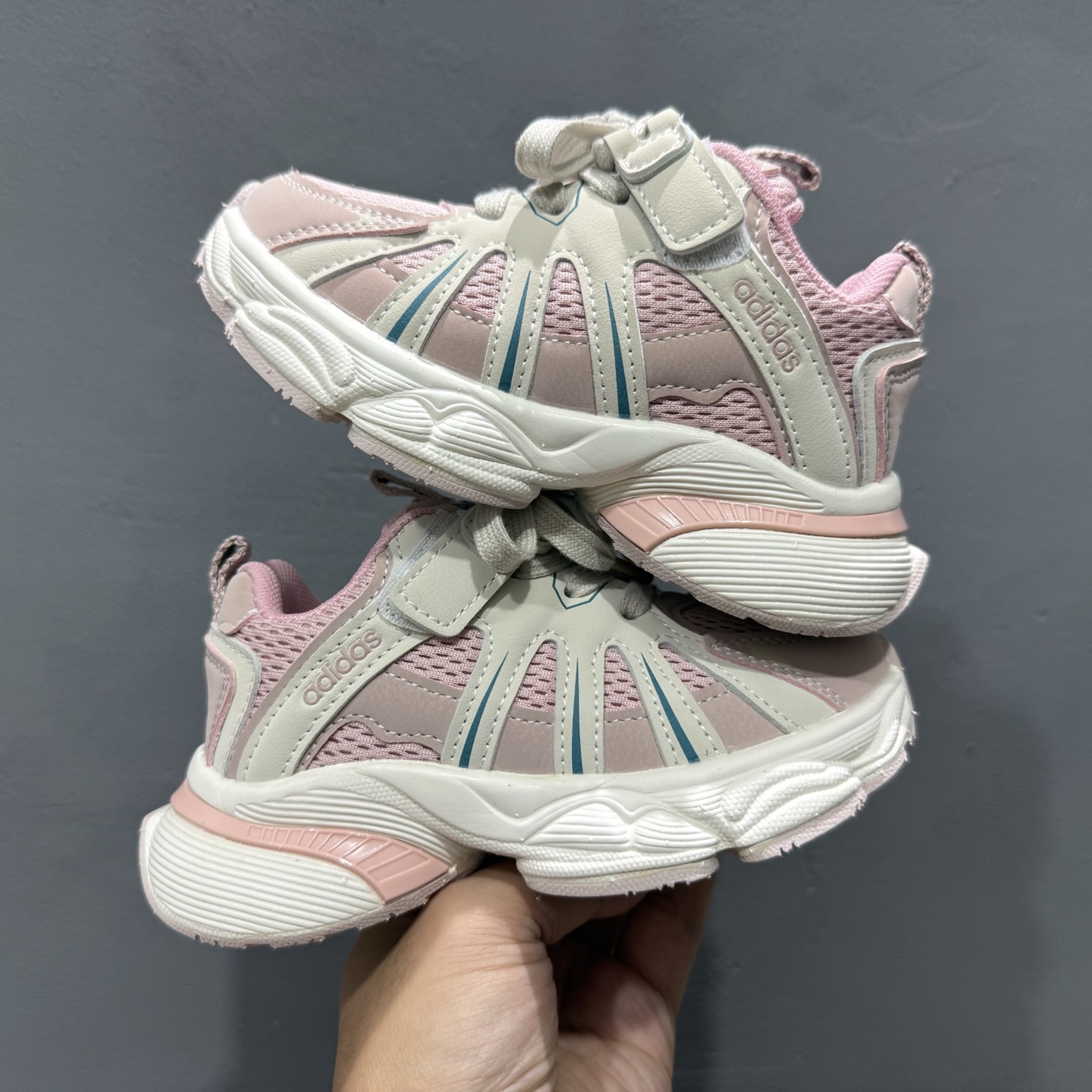 童鞋 Adidas Adistar 阿迪防滑耐磨休闲童鞋 灰红6201