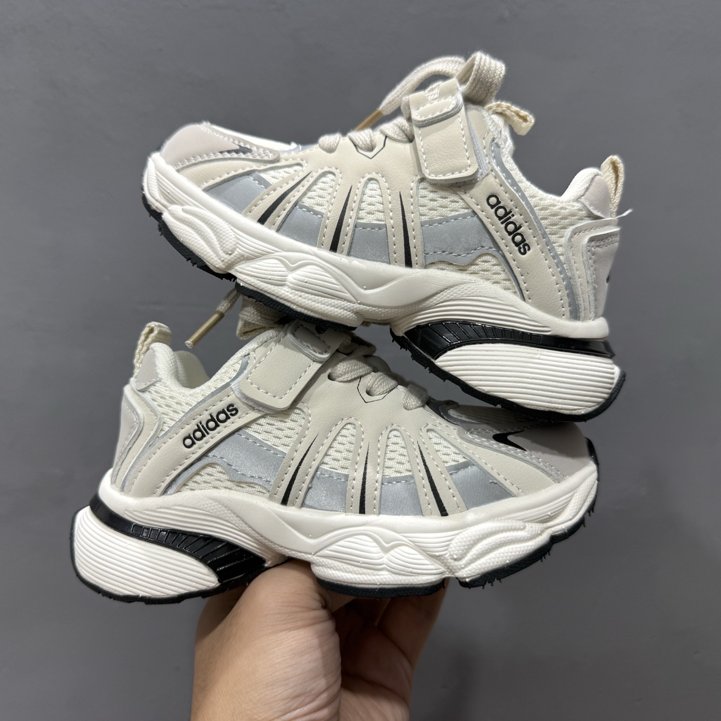 童鞋 Adidas Adistar 阿迪防滑耐磨休闲童鞋 灰红6201