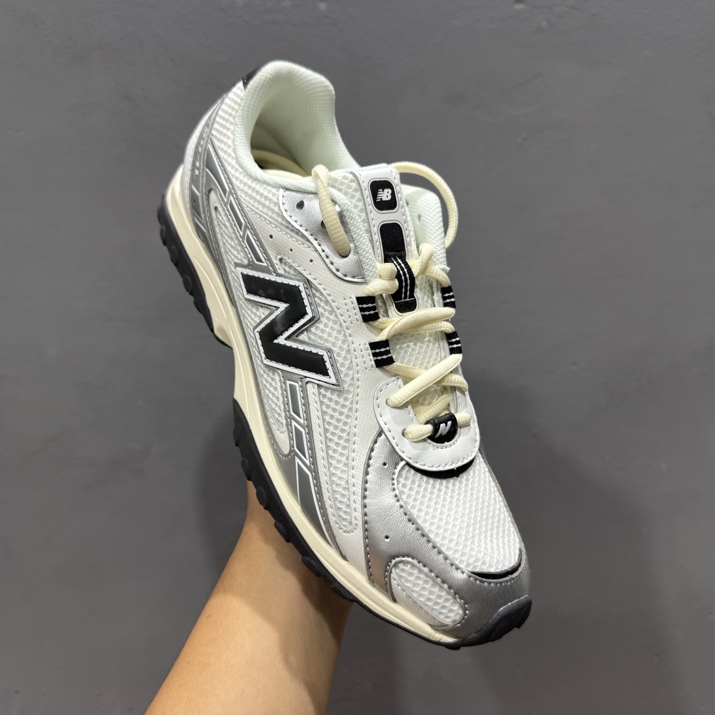 M版纯原 New Balance 新百伦204系列 白银黑 新百伦复古休闲运动百搭跑步鞋 U204LSWD12