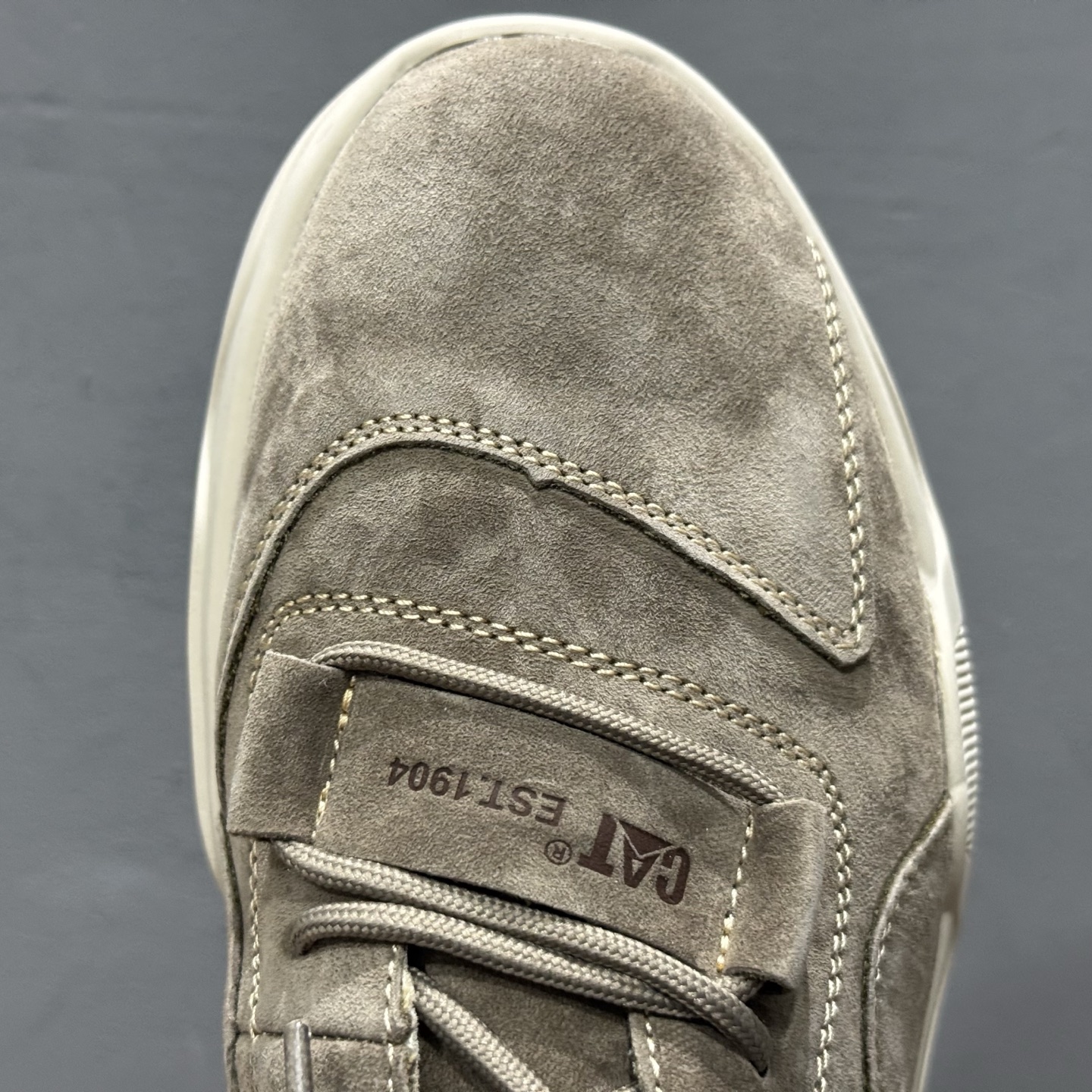 25秋冬款CAT/卡特 经典百搭户外低帮休闲工装靴 717336