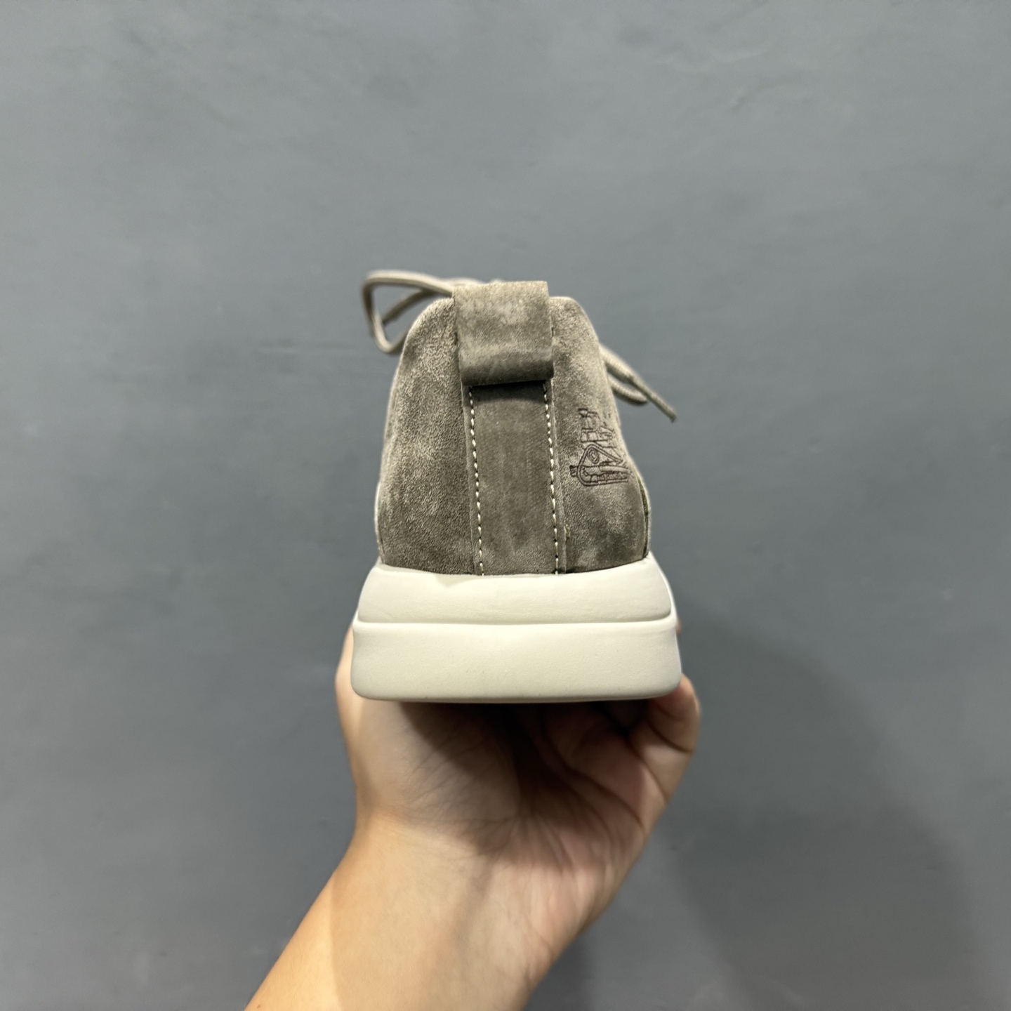 25秋冬款CAT/卡特 经典百搭户外低帮休闲工装靴 717336